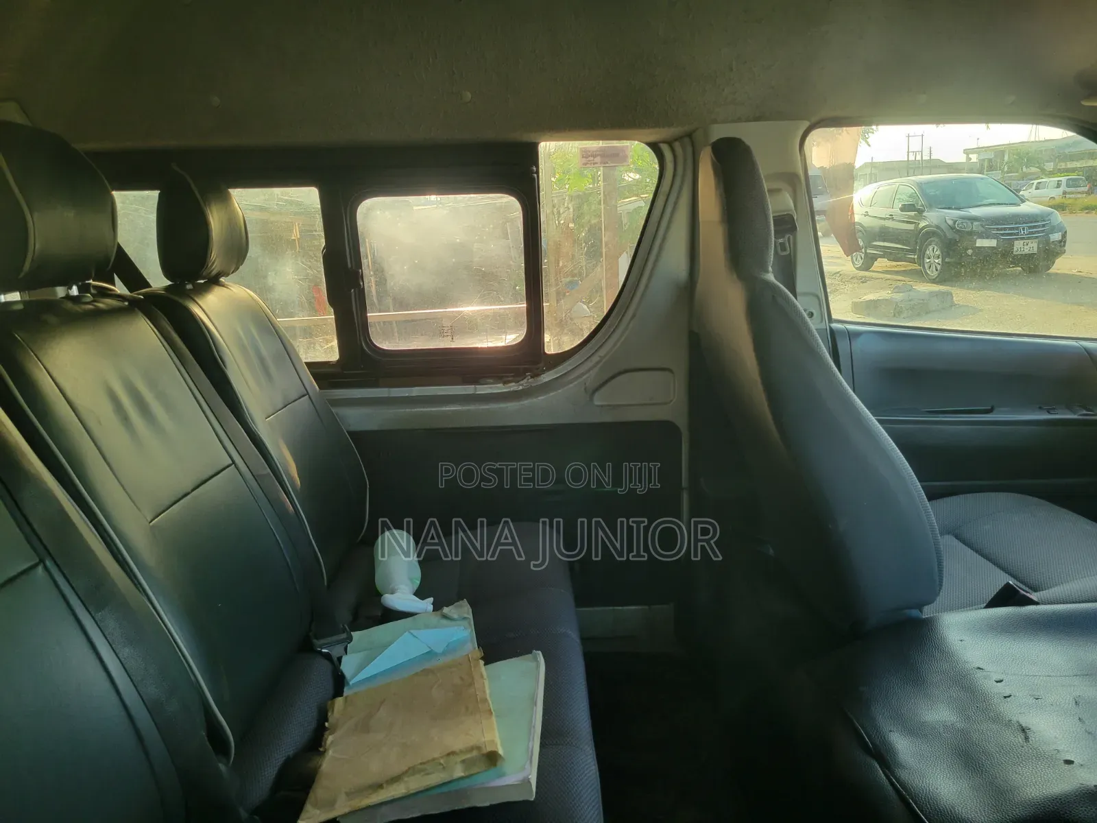 Toyota HiAce 2012 Silver