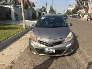 Toyota Vitz 2012 Gray