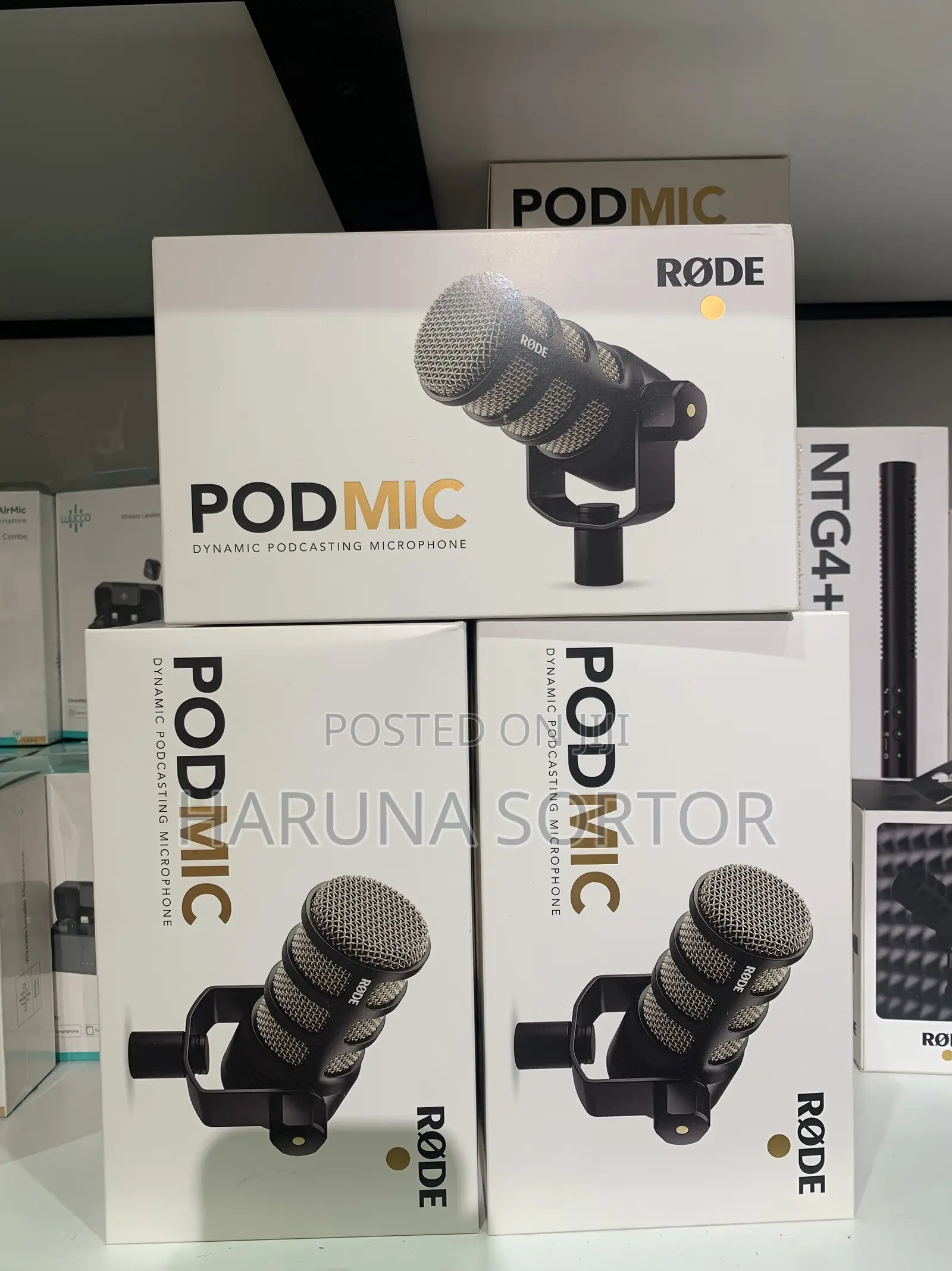 Rode Podmic Dynamic Podcasting Microphone