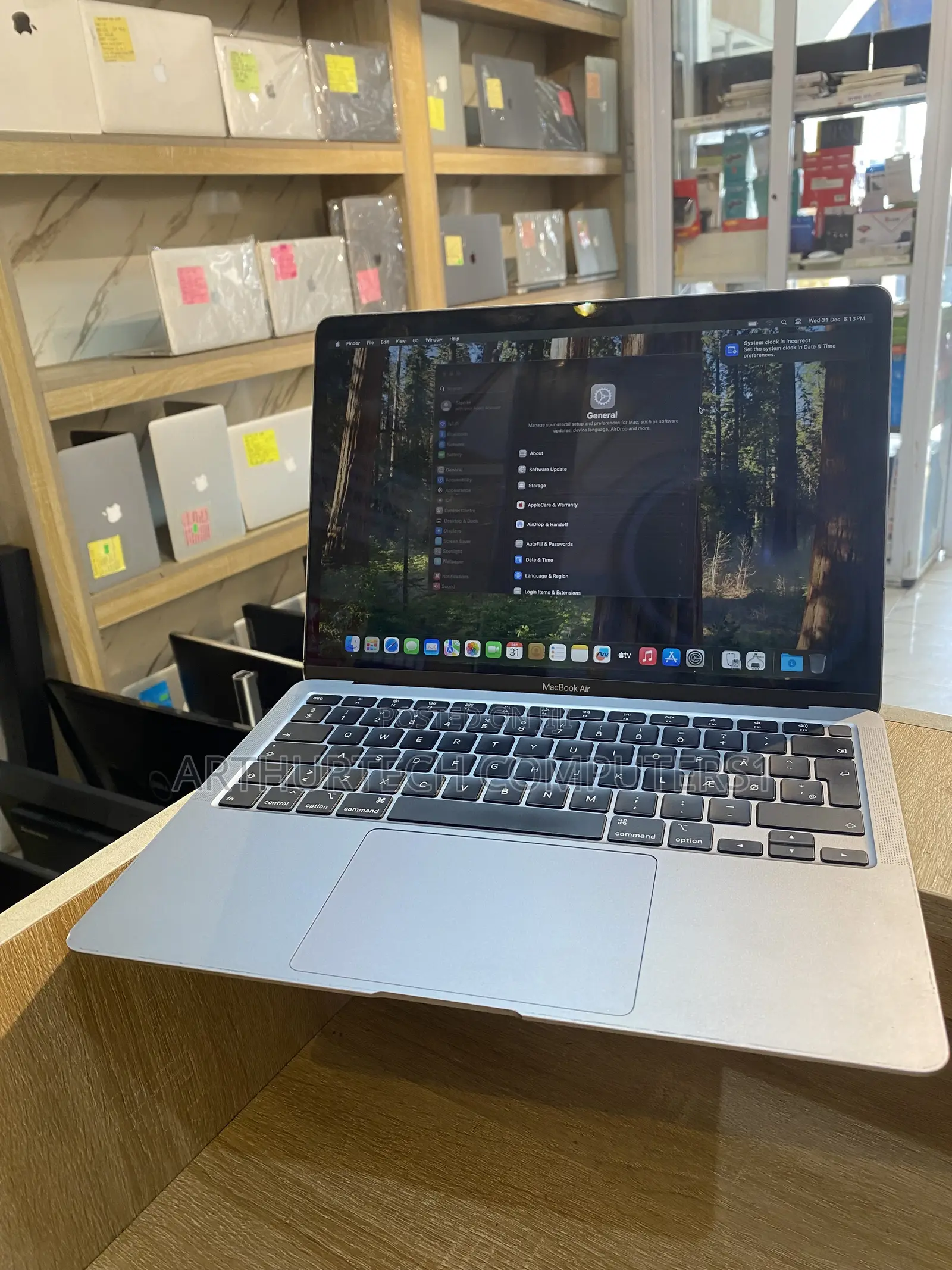 Laptop Apple MacBook Air 2020 8GB Intel Core i3 SSD 256GB
