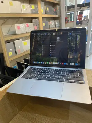 Laptop Apple MacBook Air 2020 8GB Intel Core i3 SSD 256GB