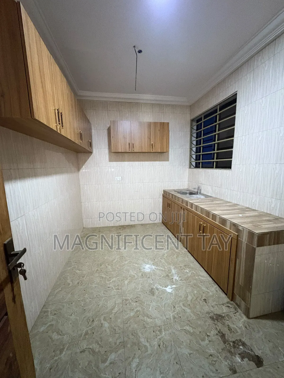 1bdrm House in Magnificent, Tseaddo for rent
