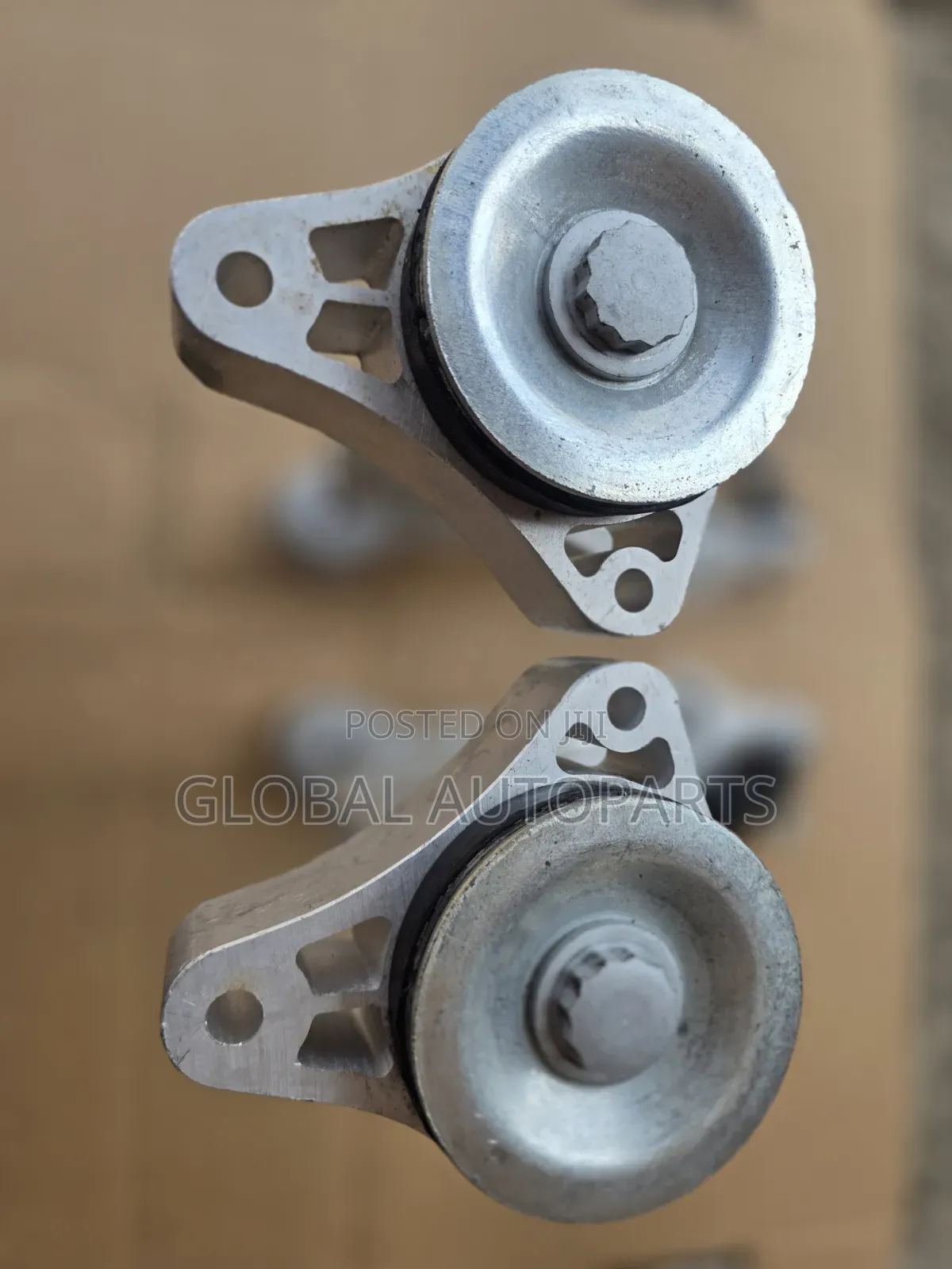 Control Track Arm