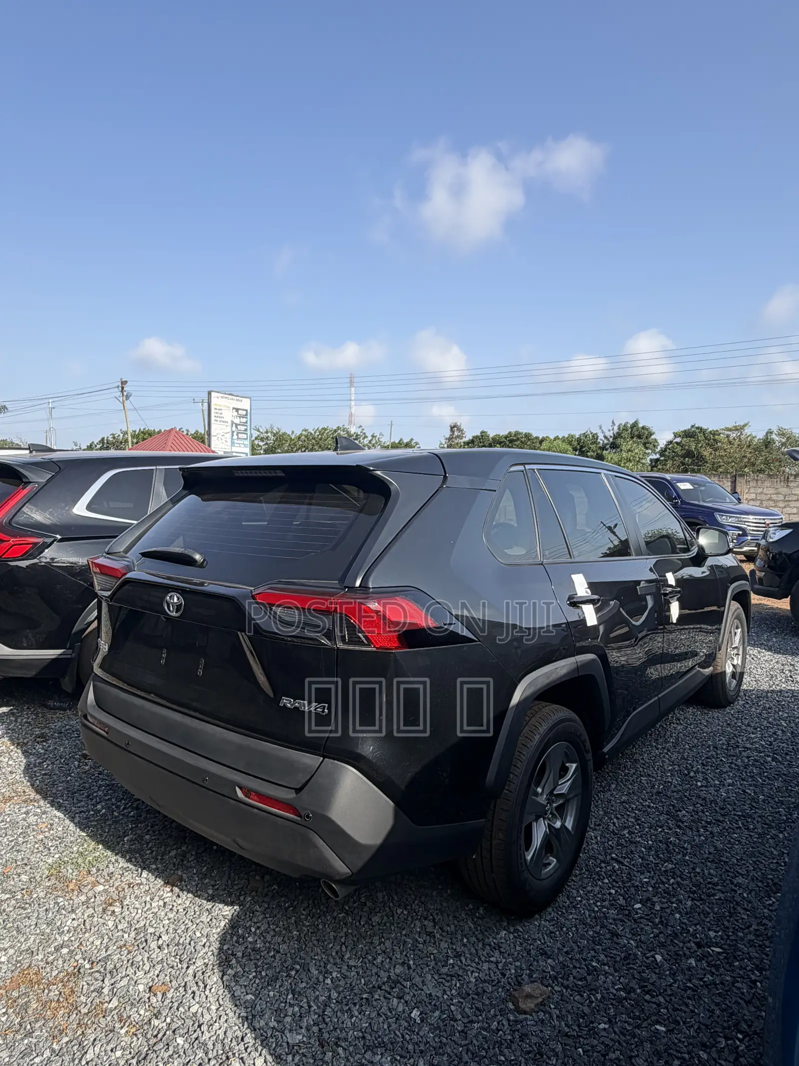 Toyota RAV4 LE FWD 2023 Black