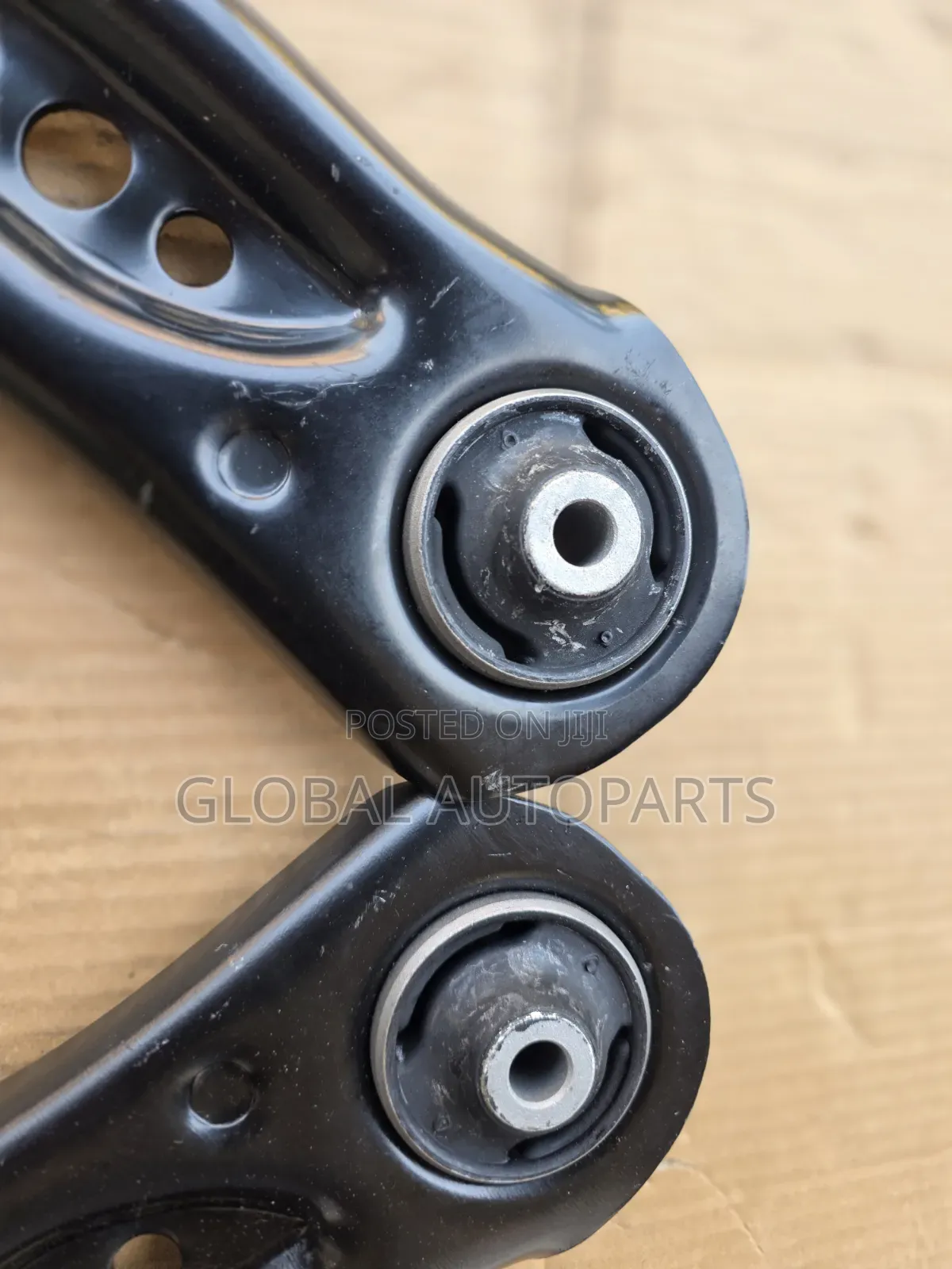 Control Track Arm