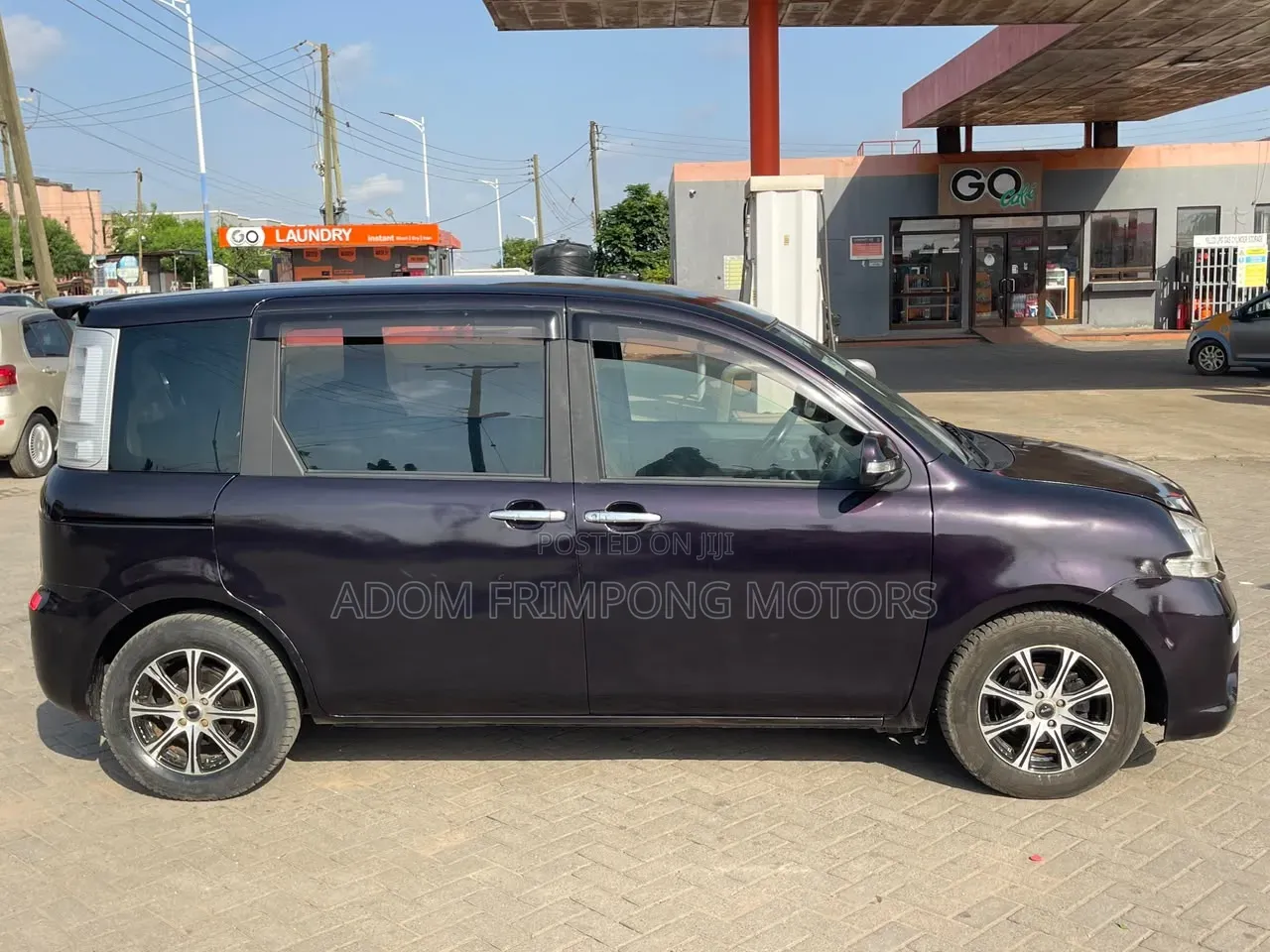 Toyota Sienta 2014