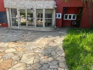 3bdrm Bungalow in Ab Richie Properties, Dzorwulu for rent