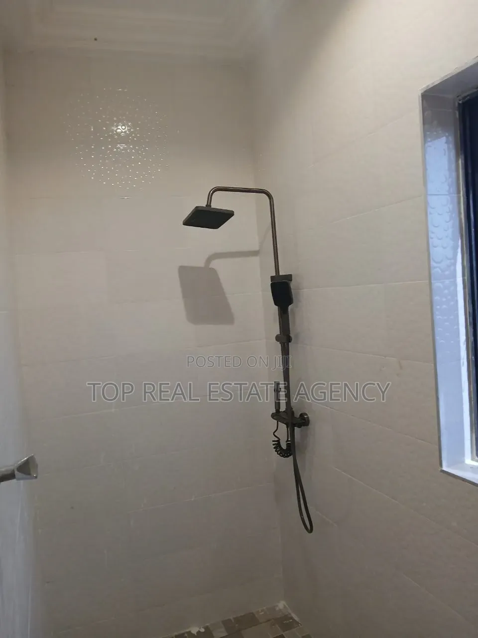 1bdrm Apartment in Lapaz Isreal,,, Abrantie for rent