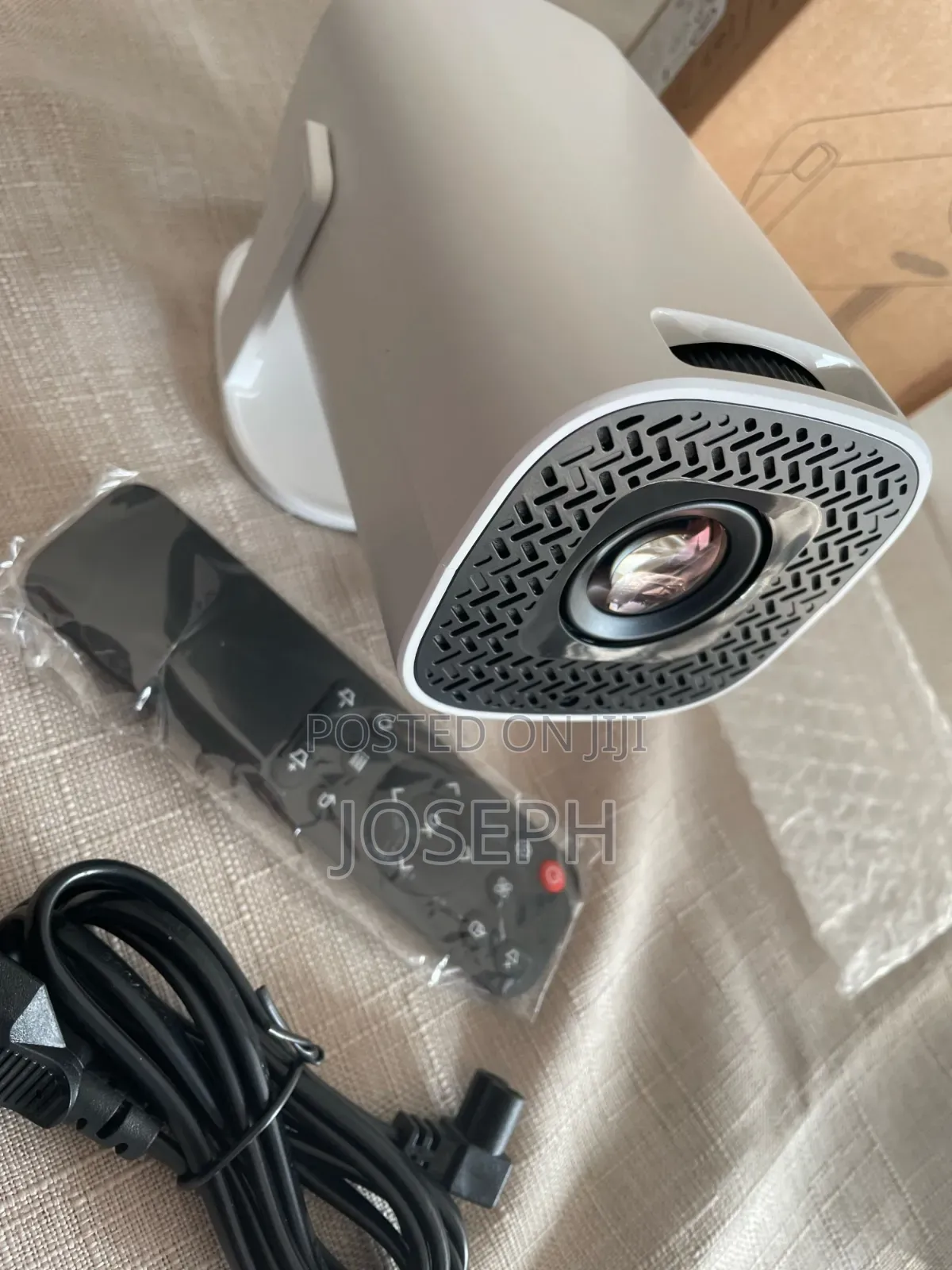 Android 2k Wifi and Bluetooth Projector