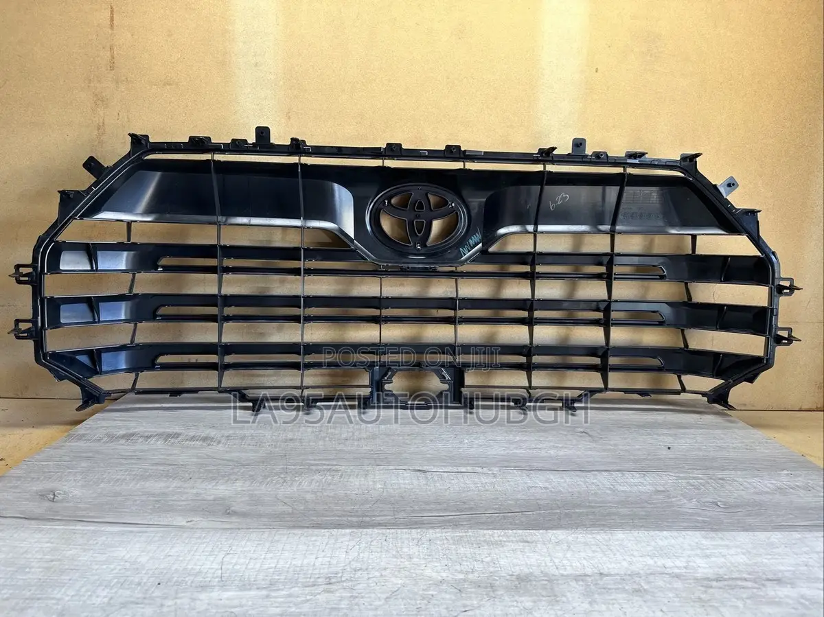 Toyota Tundra 2022,2023,2024,2025,2026 Front Bumper Grille