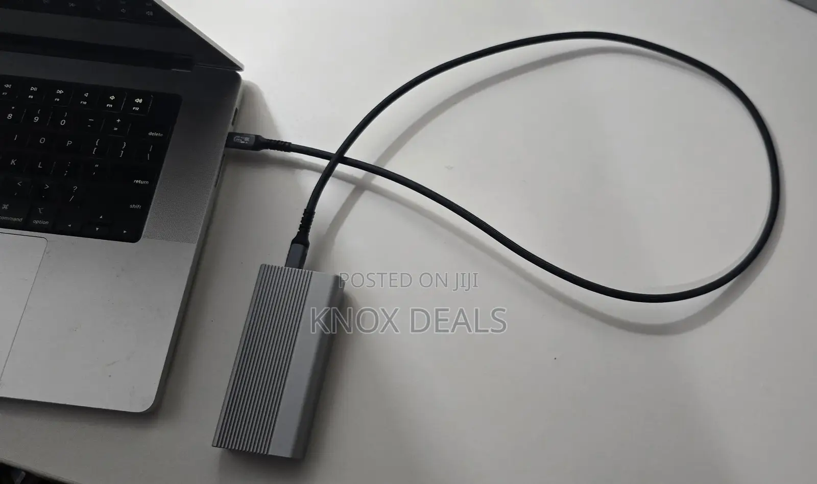 Super Fast 40Gbps M.2 NVMe SSD Enclosure – Metal Heat Dissipation Case