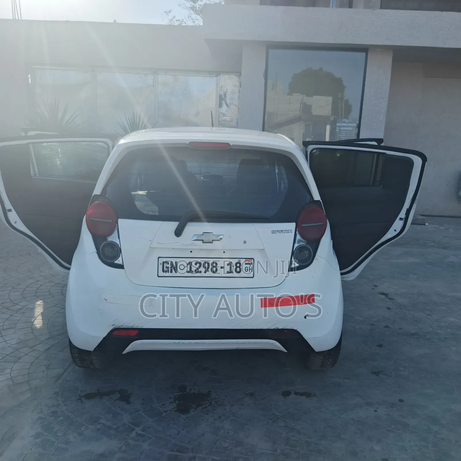 Chevrolet Spark 2010 White