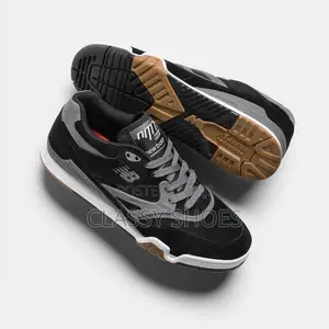 New Balance 600 Black and Ash