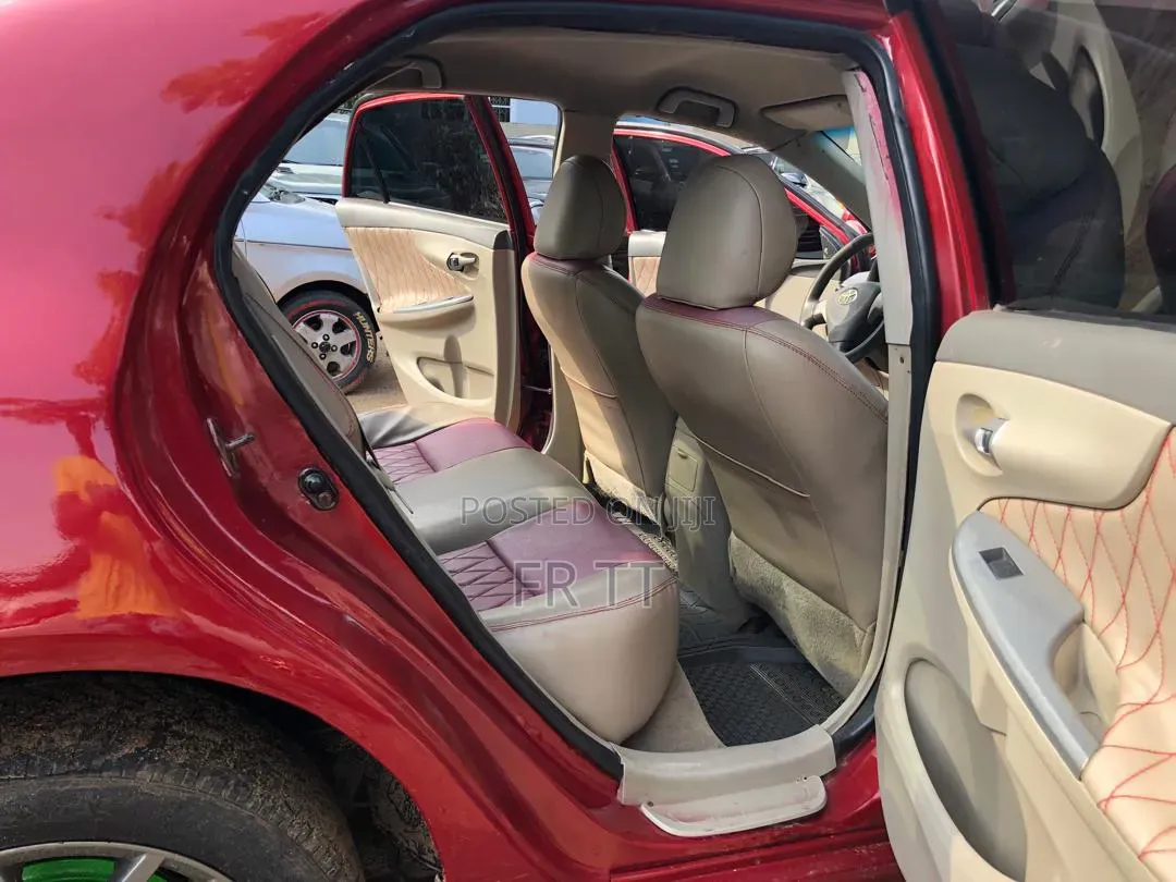 Toyota Yaris 2010 Red