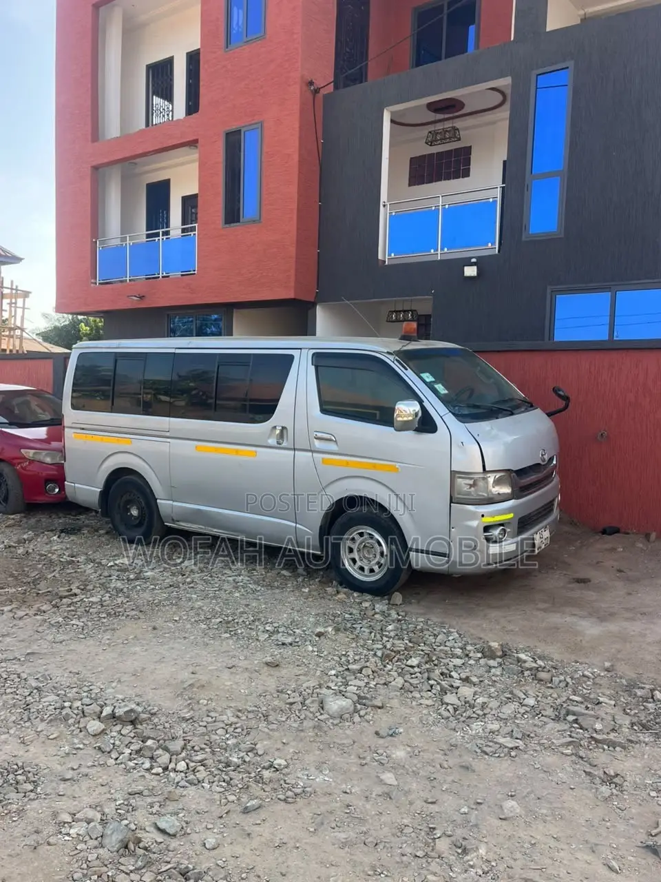 Toyota HiAce 2017 Silver