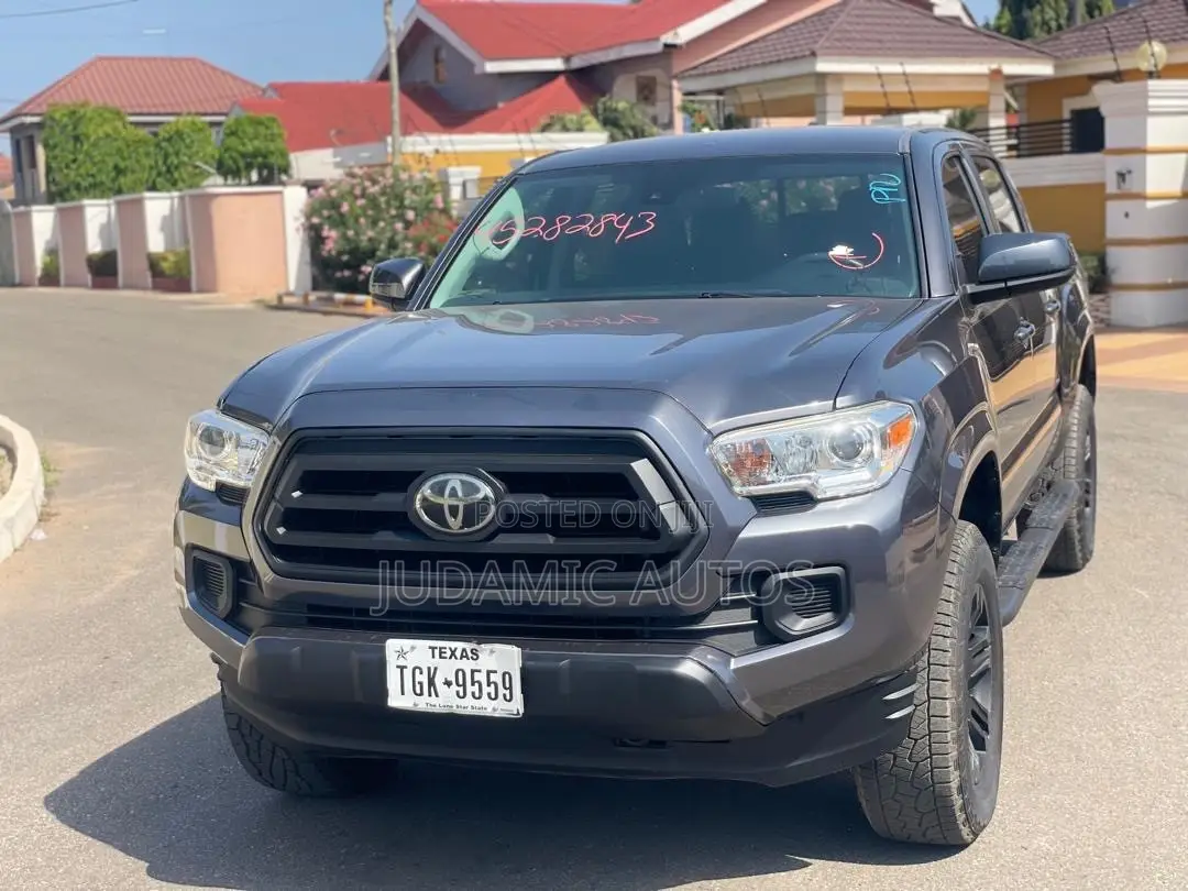 Toyota Tacoma 2020 Gray