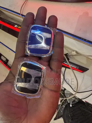 Honda Steering Glass Crown