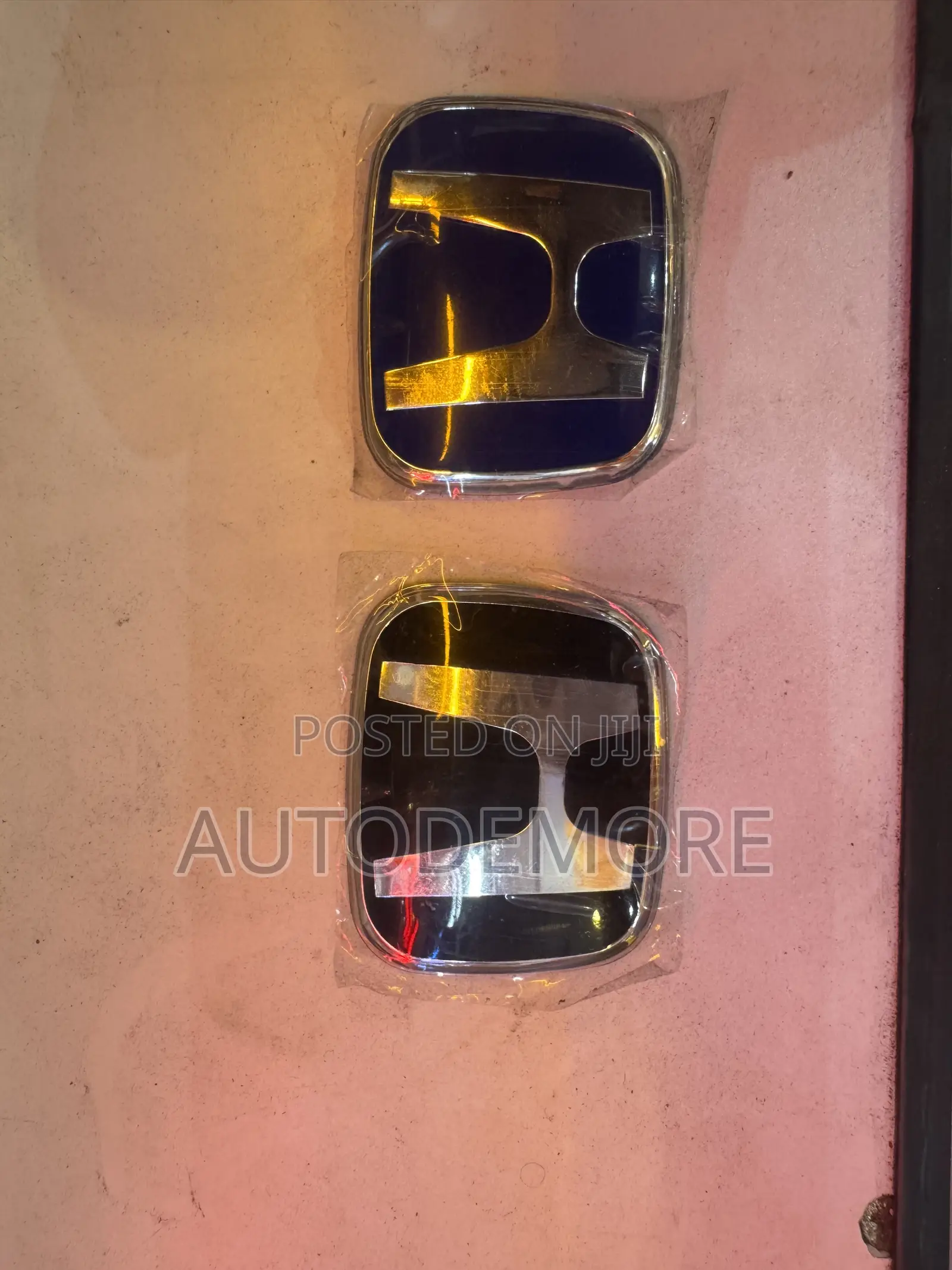 Honda Steering Glass Crown