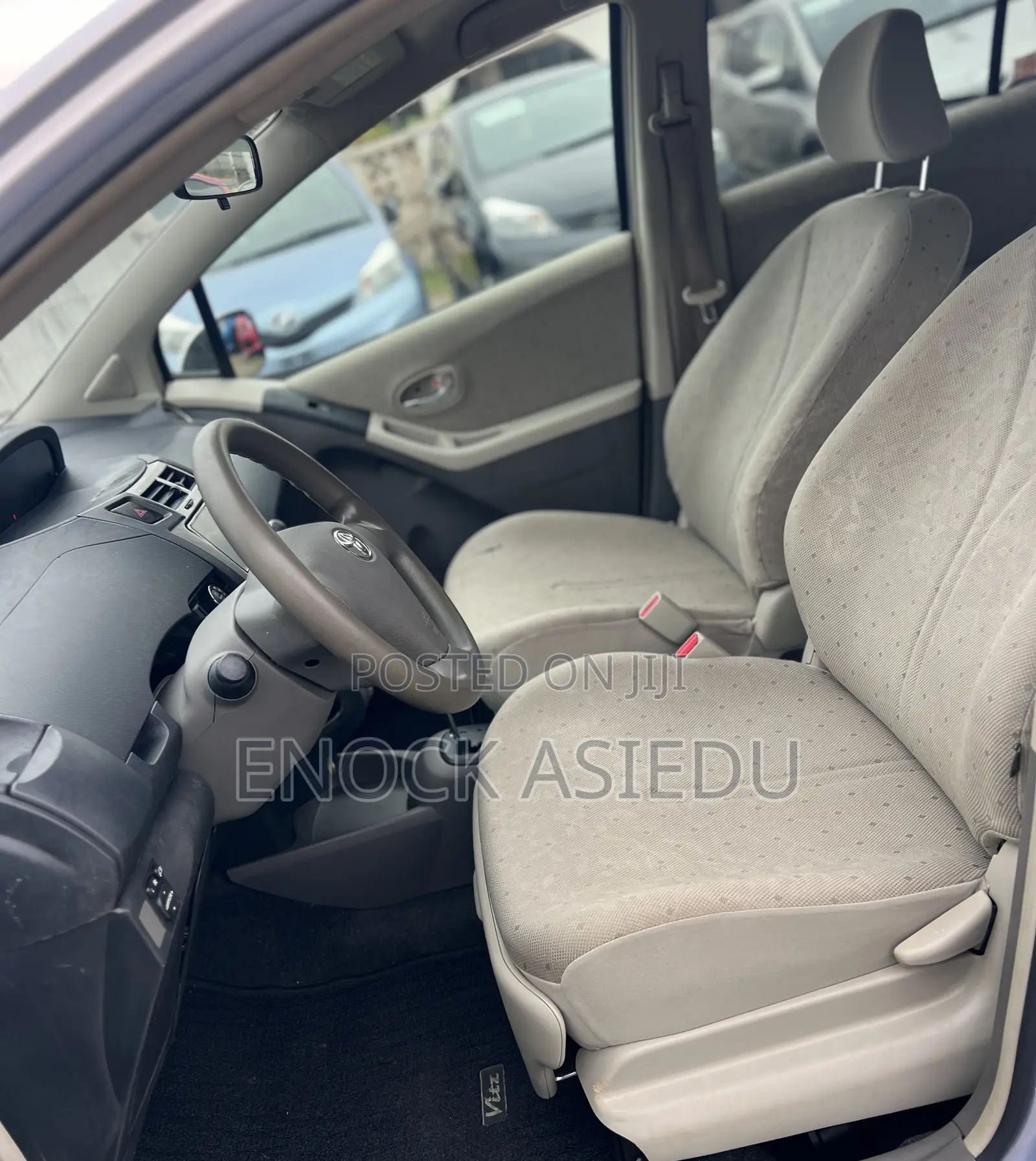 Toyota Vitz 1.3 AWD 3dr 2010 Silver