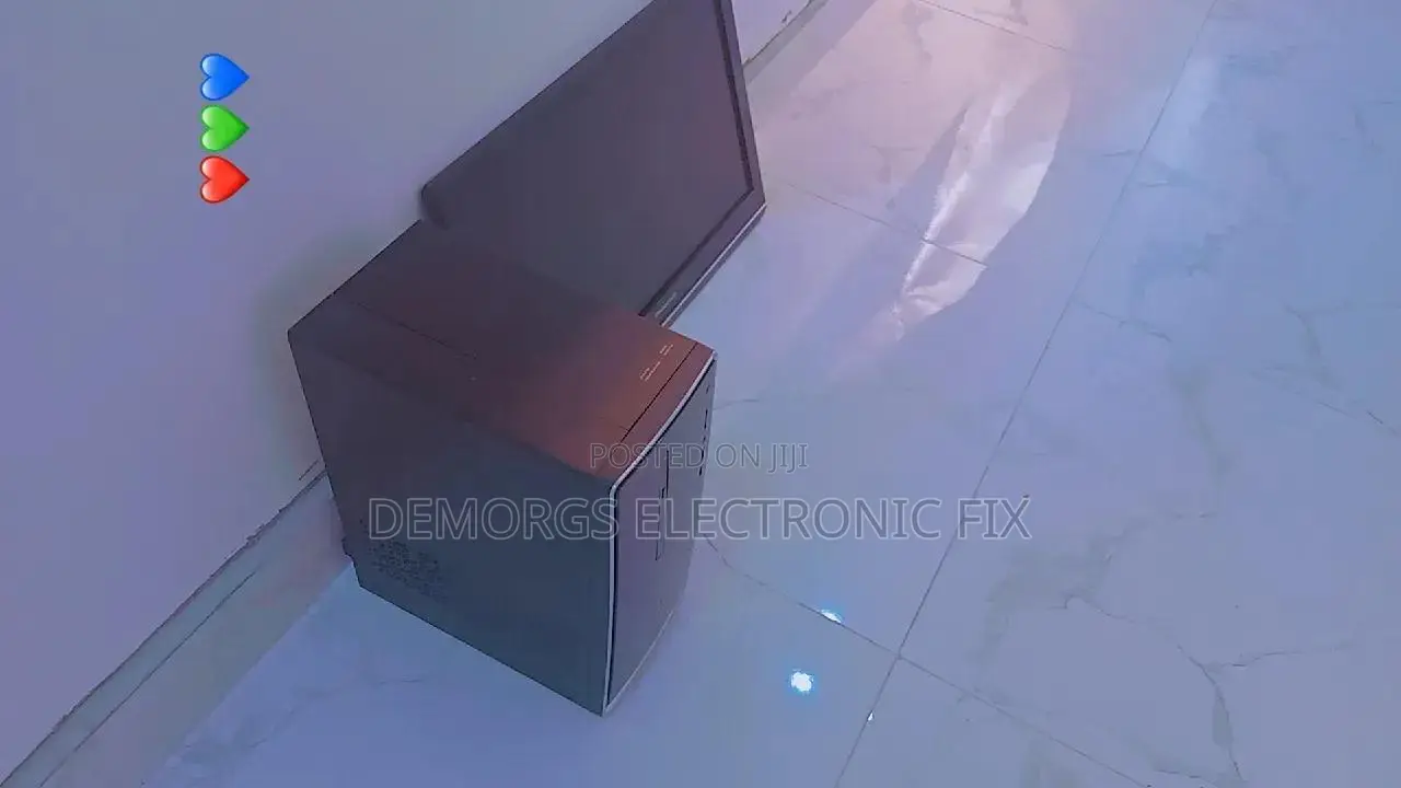 Desktop Computer Dell Inspiron 3000 12GB Intel Core i5 HDD+SSD 500GB