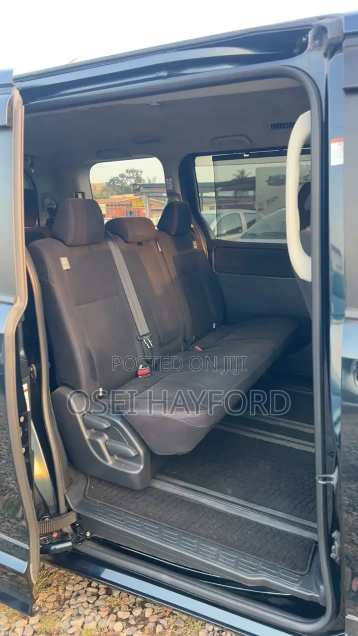 Toyota Voxy 2015 Black