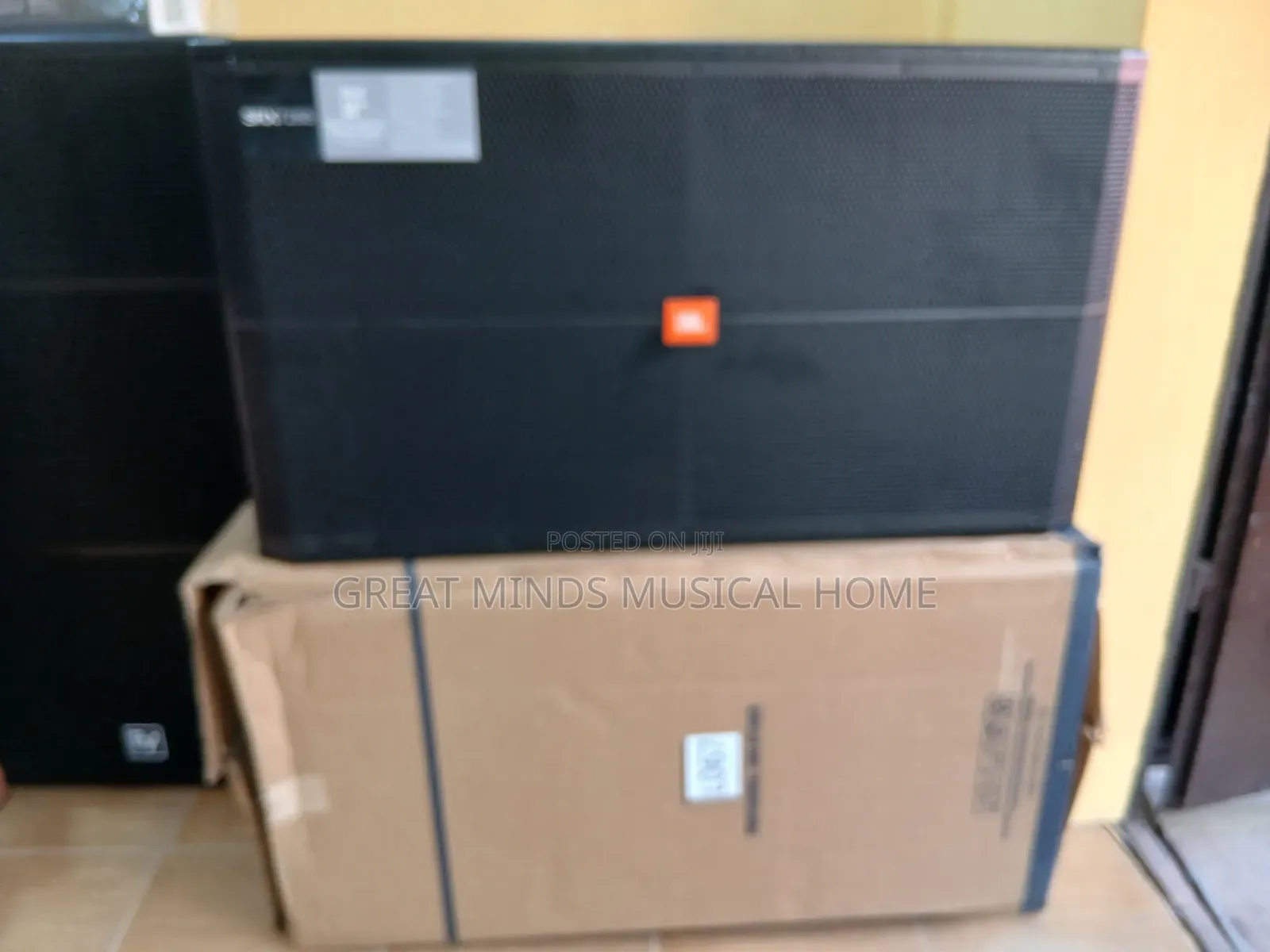 Professional JBL Double Sub
