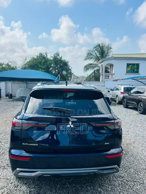 Mitsubishi Outlander SEL AWD 2025 Blue