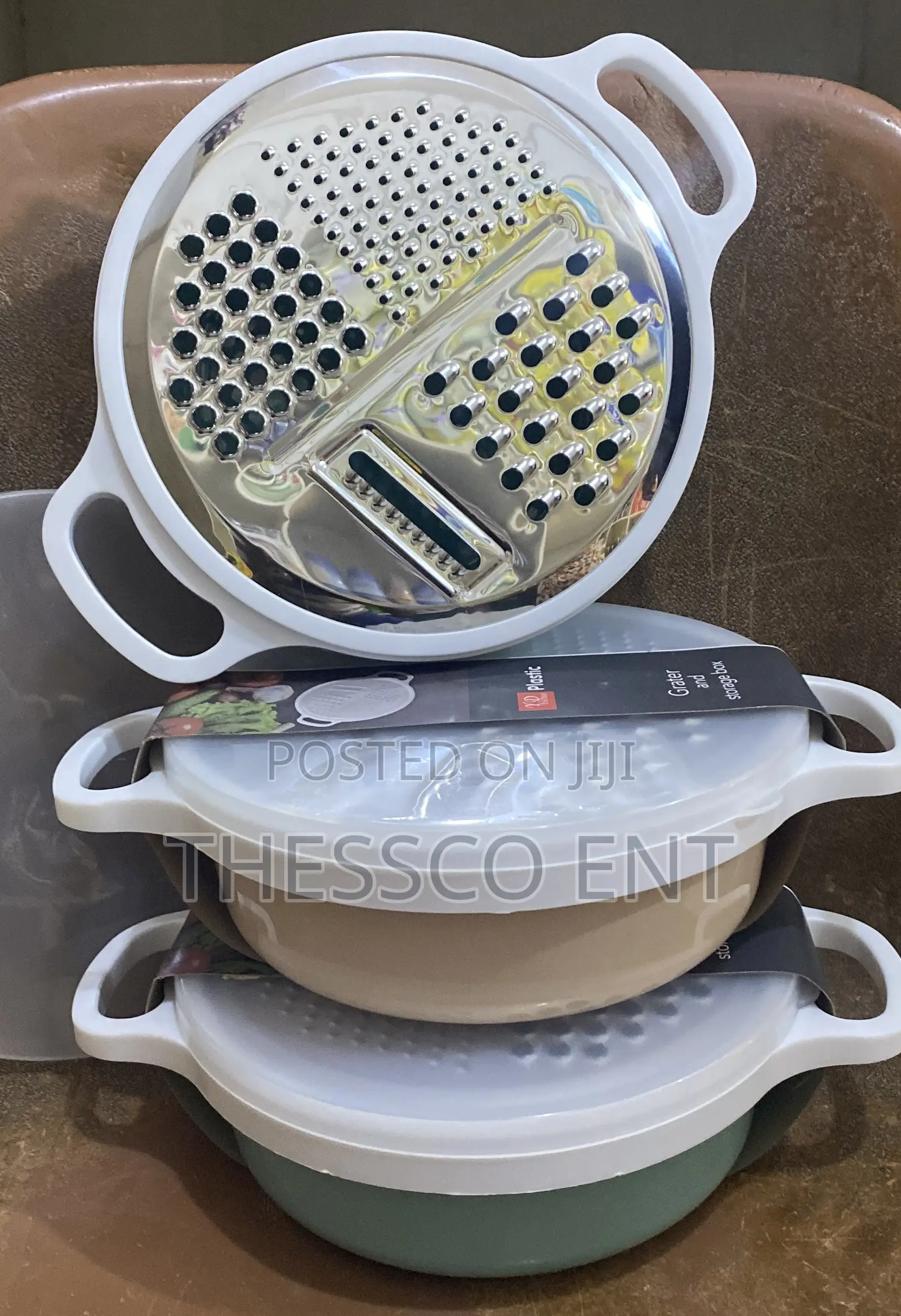 Grater and Storage Box (Plastic)