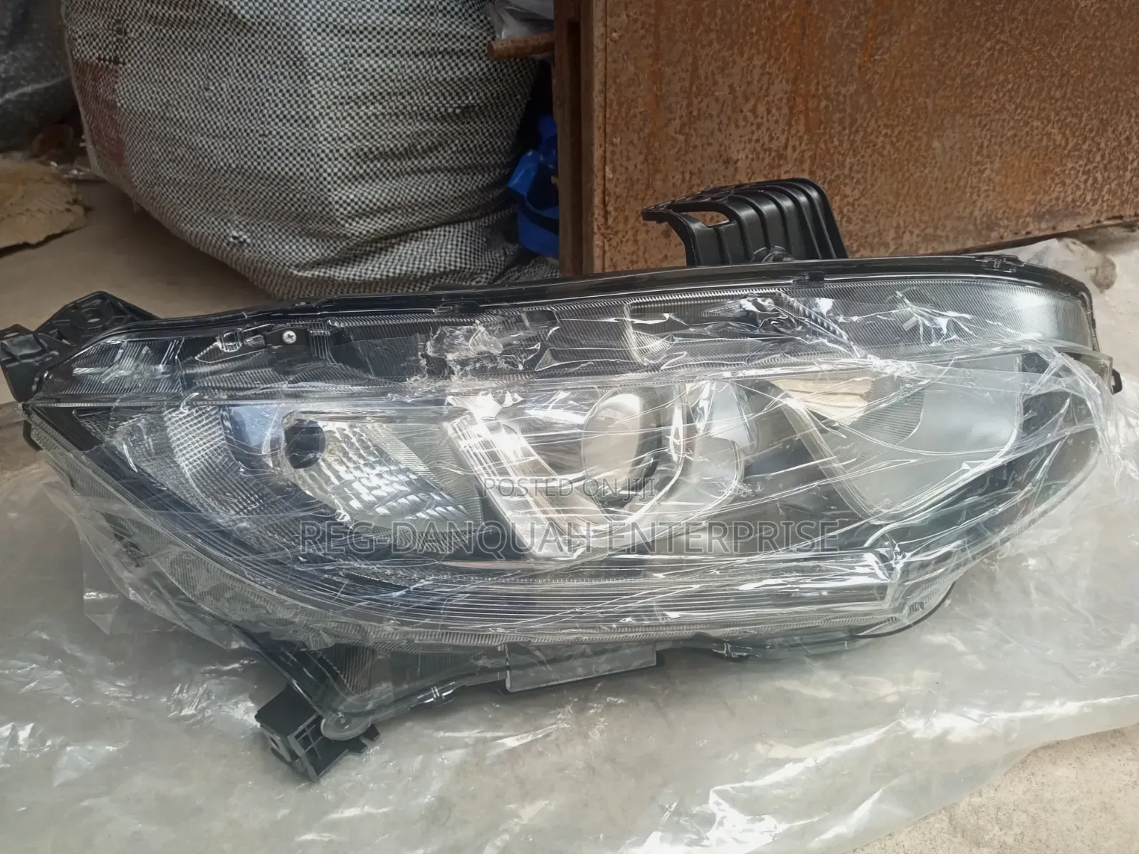 Honda Civic 2016,2017,2018,2019 Headlight