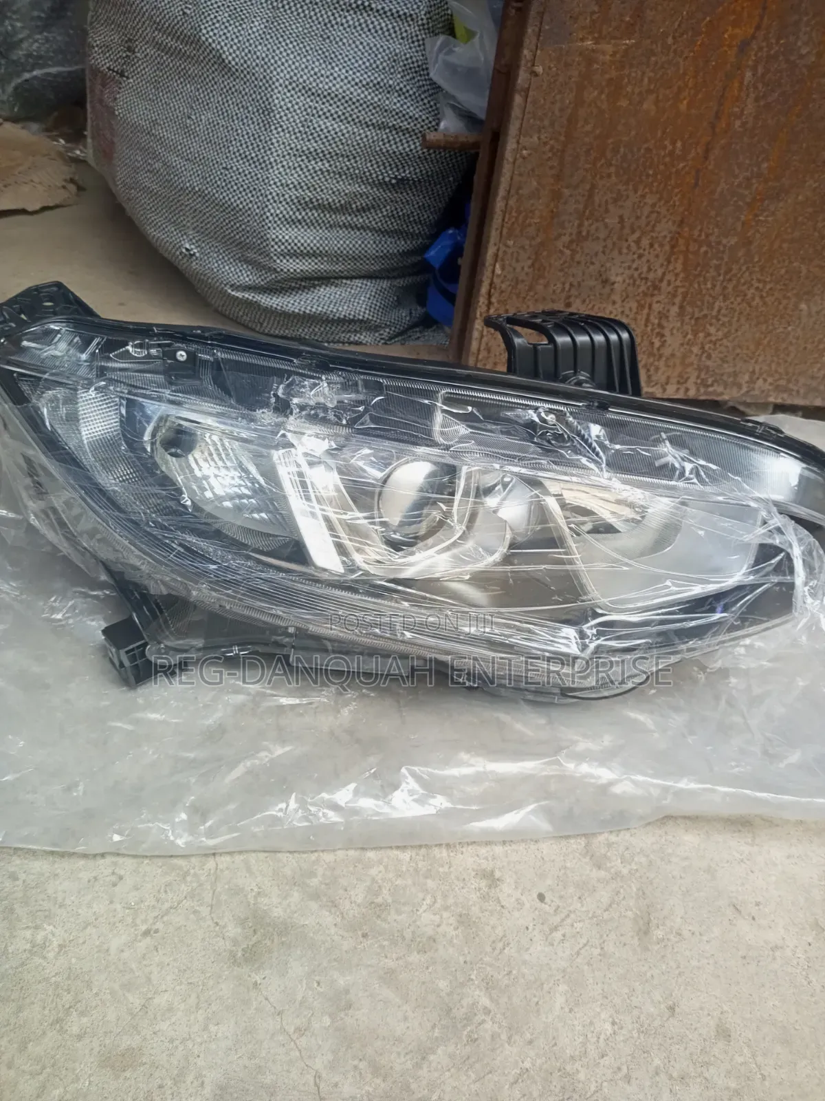 Honda Civic 2016,2017,2018,2019 Headlight