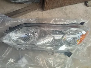 Toyota Matrix 2009,2010,2011,2012 Headlight Pair