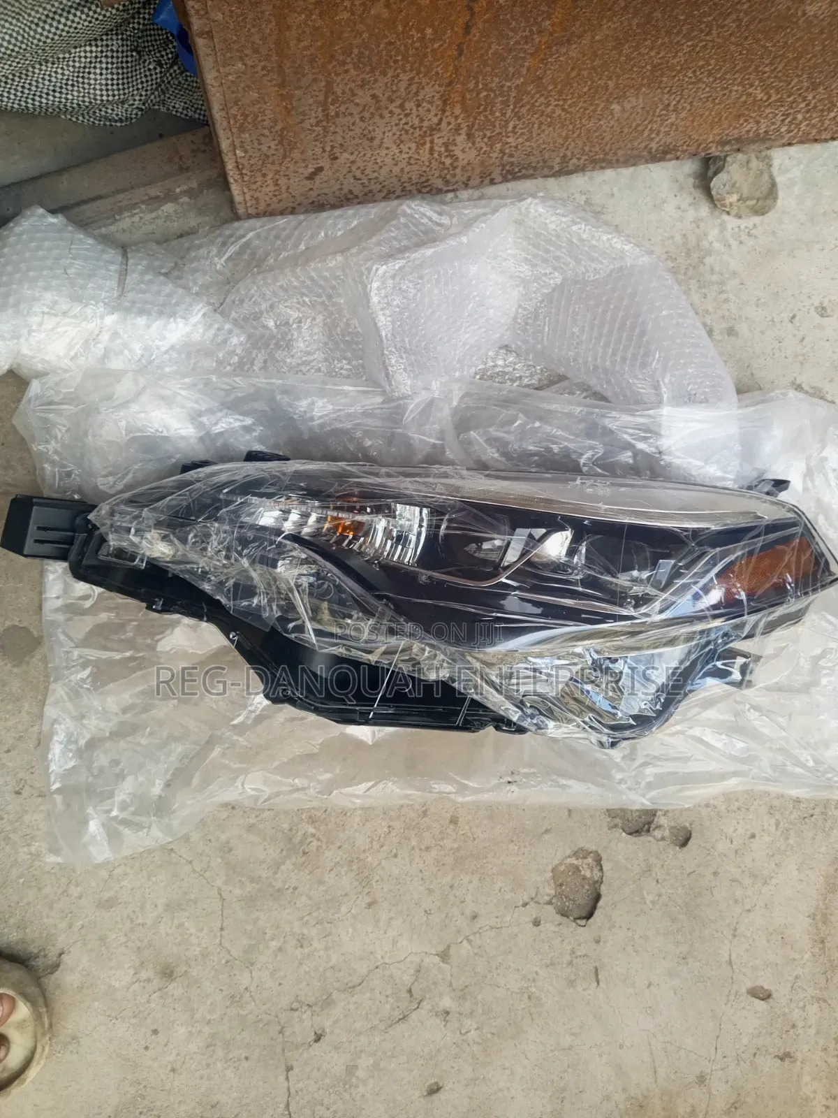 Toyota Corolla 2017,2018 Headlight Pair