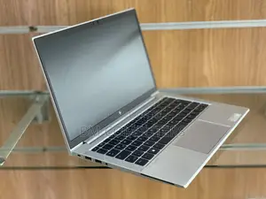 Laptop HP EliteBook 835 G7 8GB AMD Ryzen 5 SSD 256GB