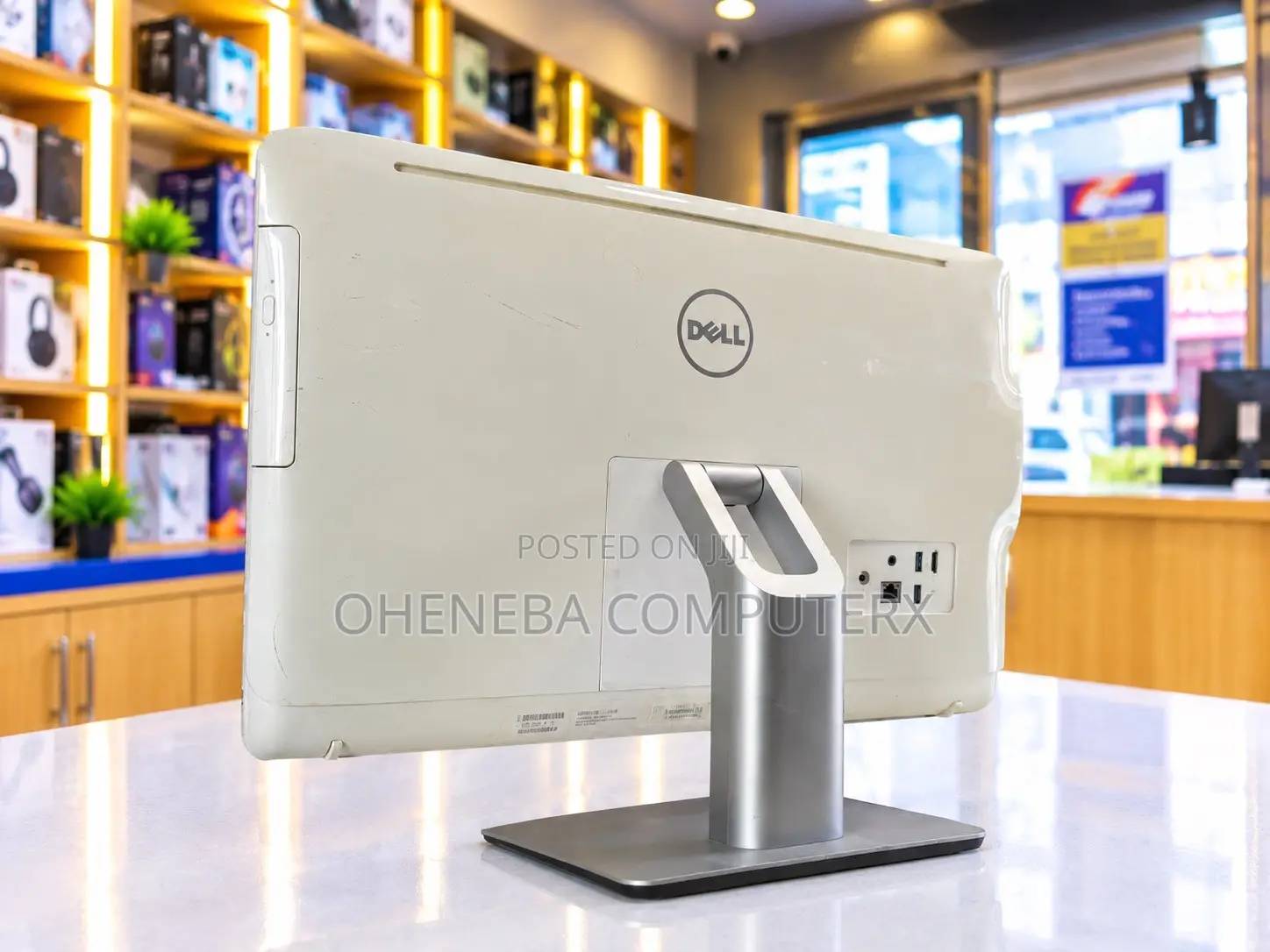 Desktop Computer Dell Inspiron One 2330 8GB AMD A8 HDD 1T