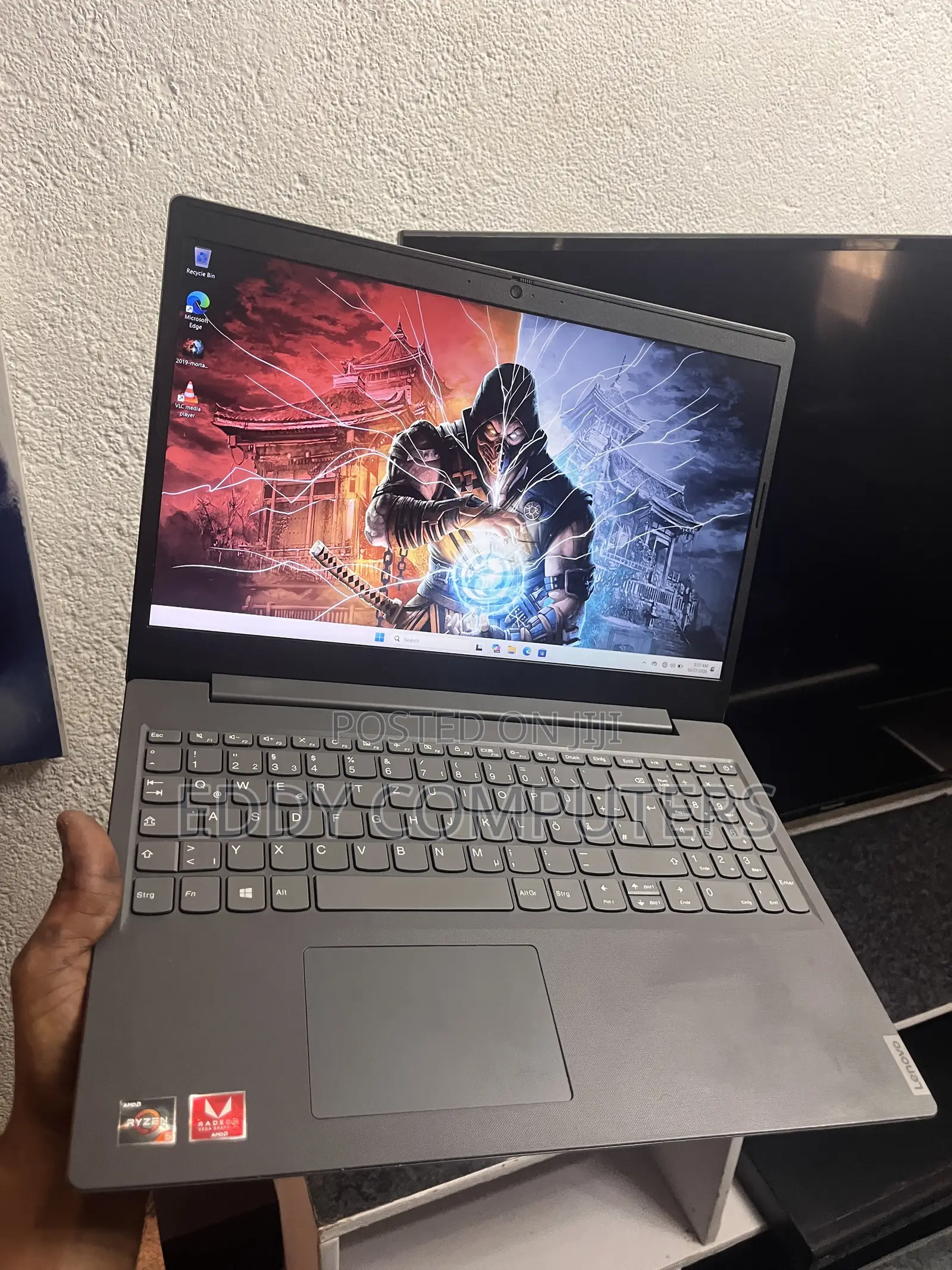 Laptop Lenovo 8GB AMD Ryzen 5 SSD 256GB