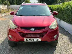 Hyundai Tucson 2014 Red