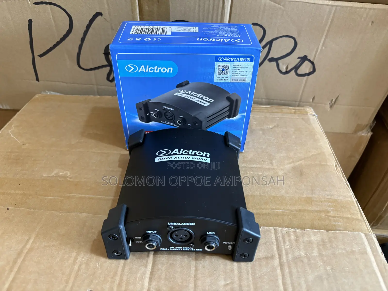 An Alctron DI100 Active DI Box.