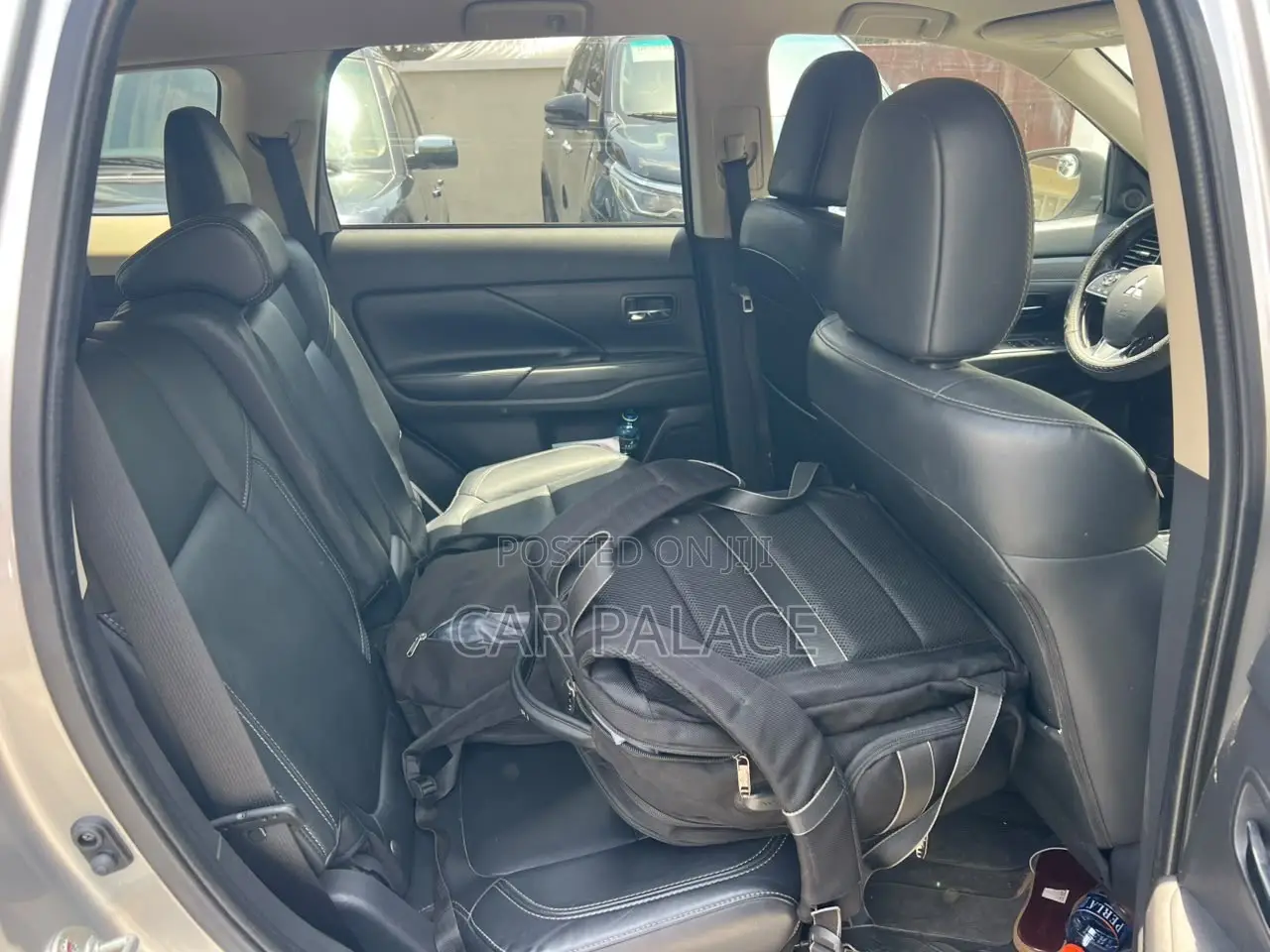 Mitsubishi Outlander SE FWD 2020 Silver