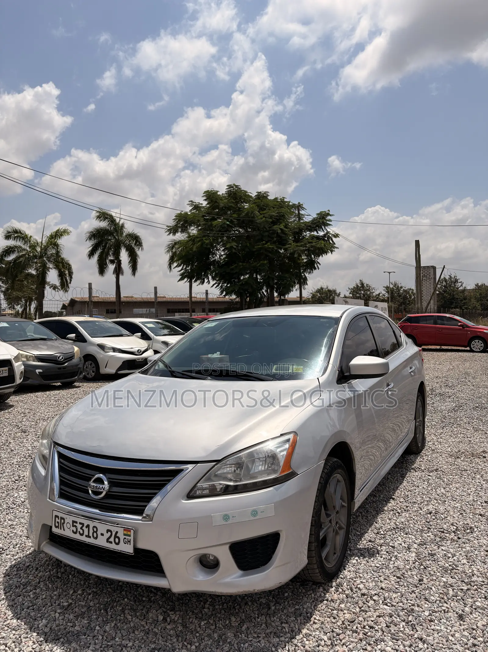 Nissan Sentra SR 4dr Sedan (1.8L 4cyl CVT) 2014 Silver