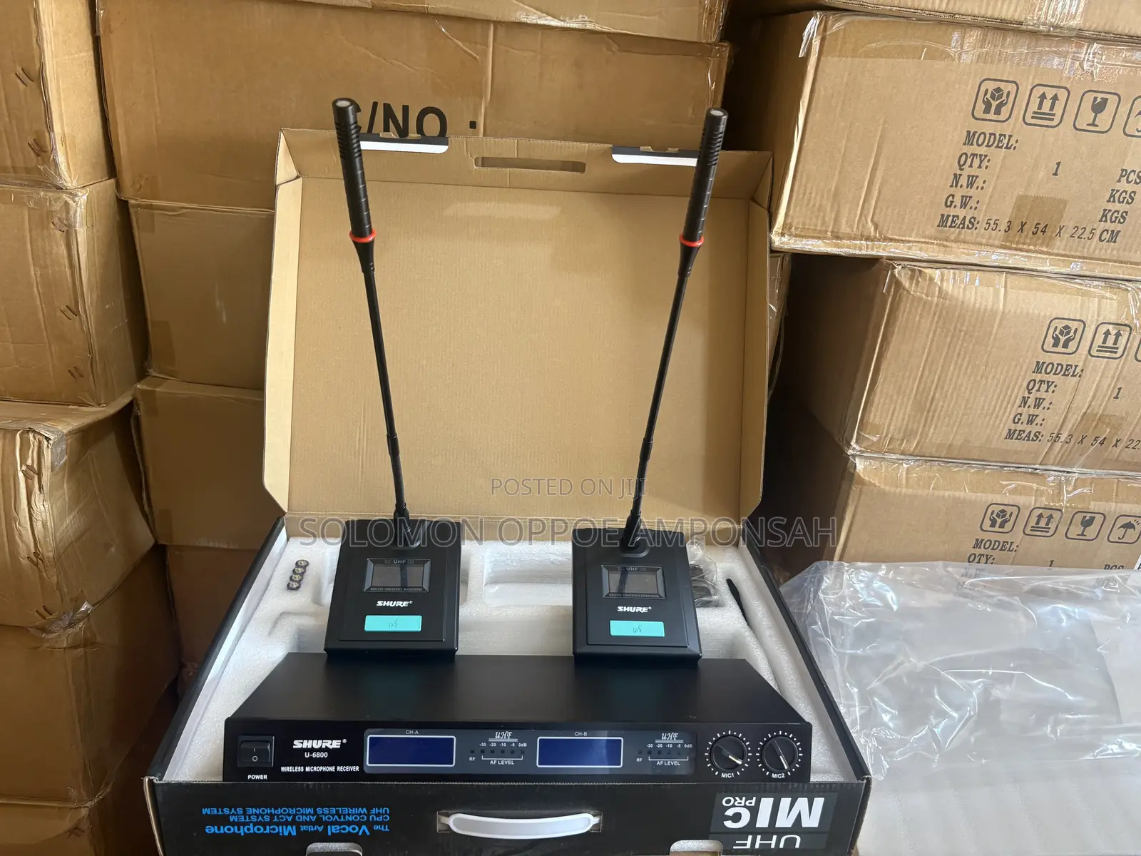 Shure Professional Wireless Microphone System Box