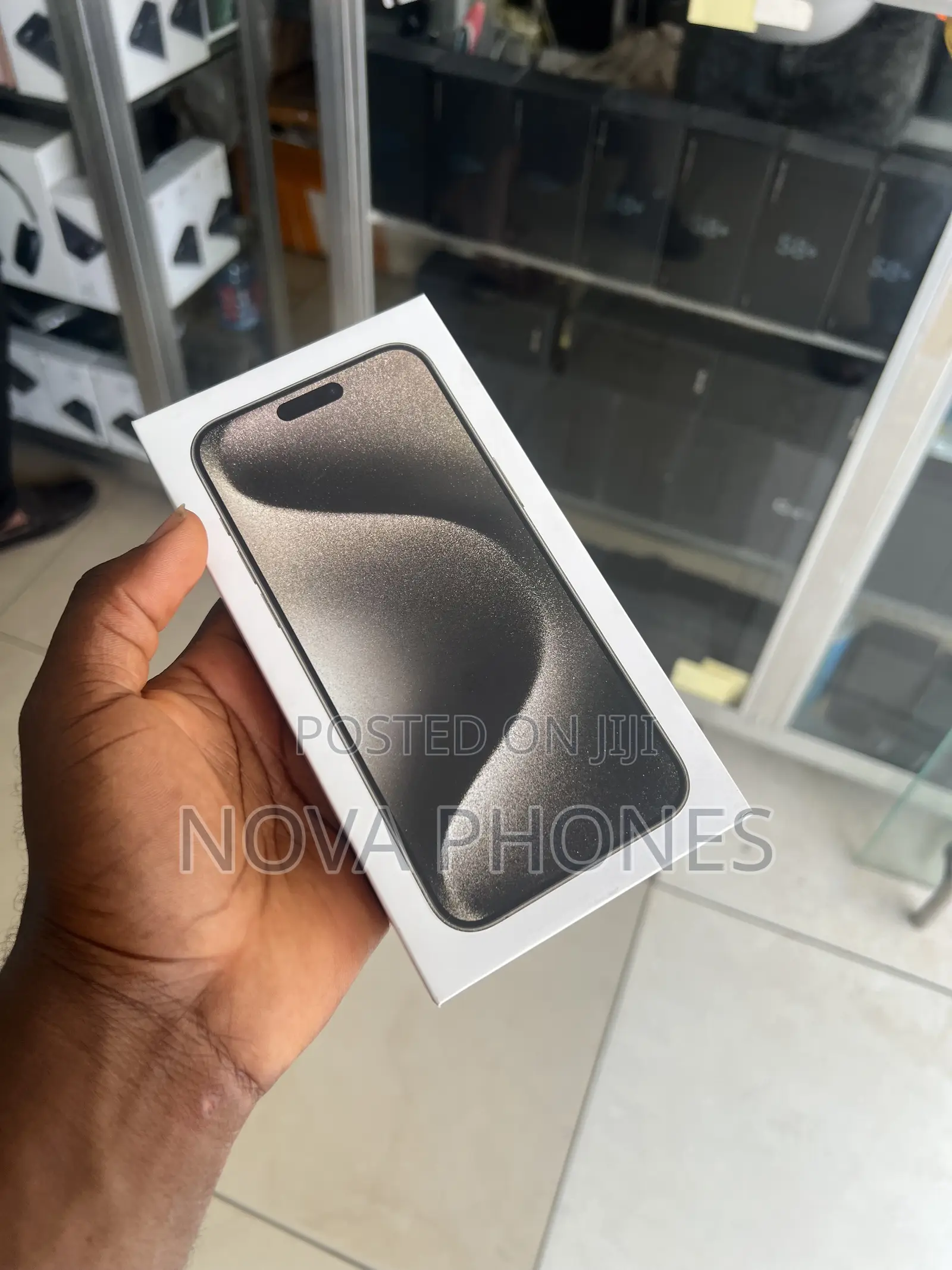 New Apple iPhone 15 Pro Max 256 GB Black