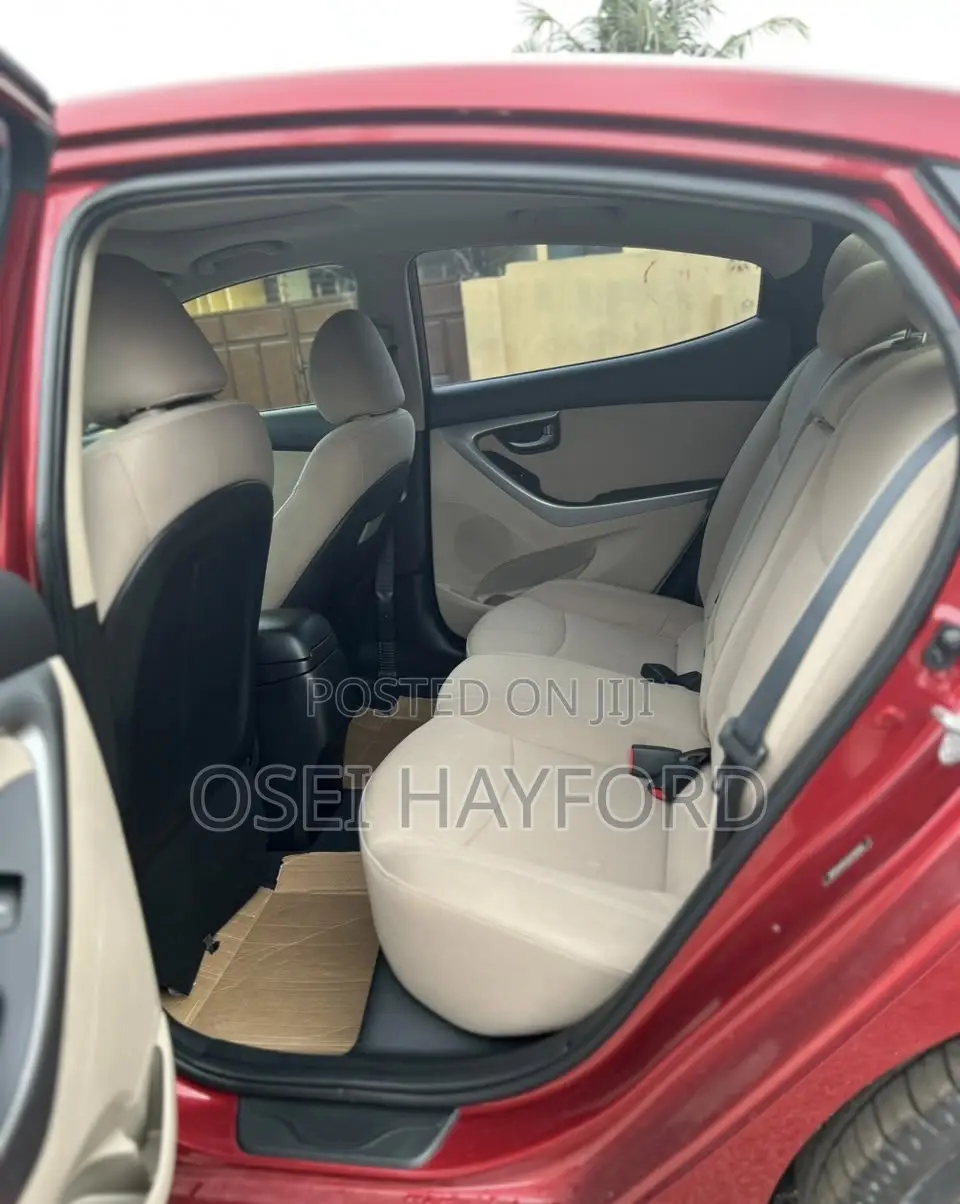 Hyundai Elantra 2015 Red