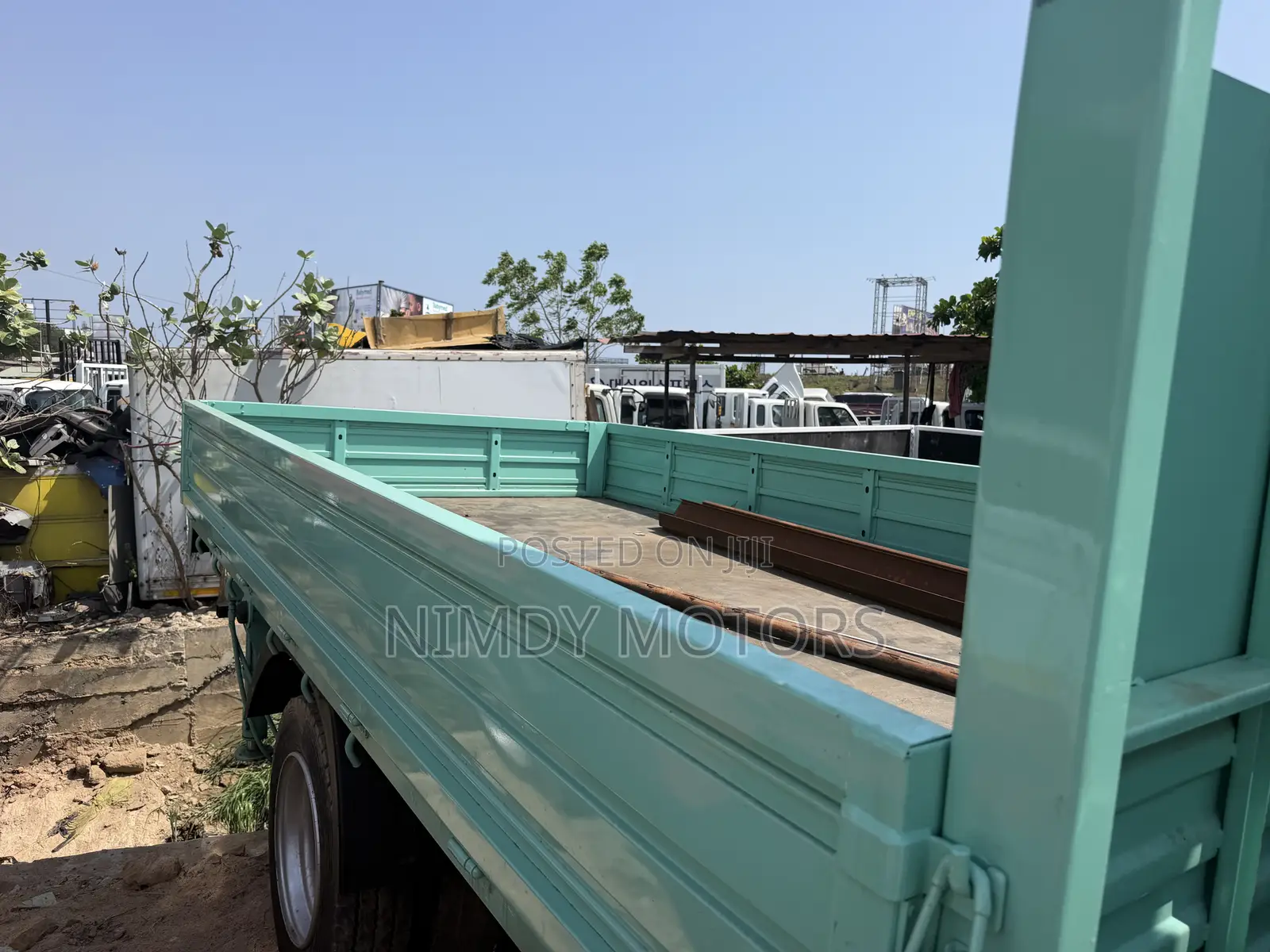 Hyundai Mighty 1 Crane