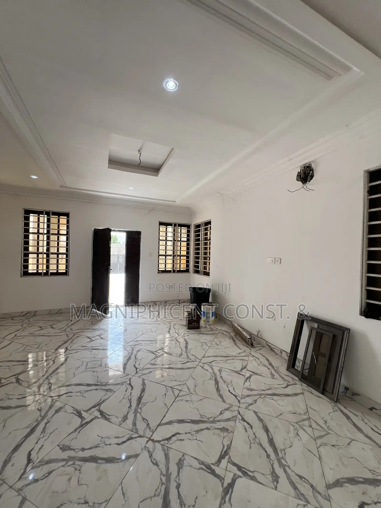 3bdrm Apartment in Lakeside, Ashaley Botwe for rent