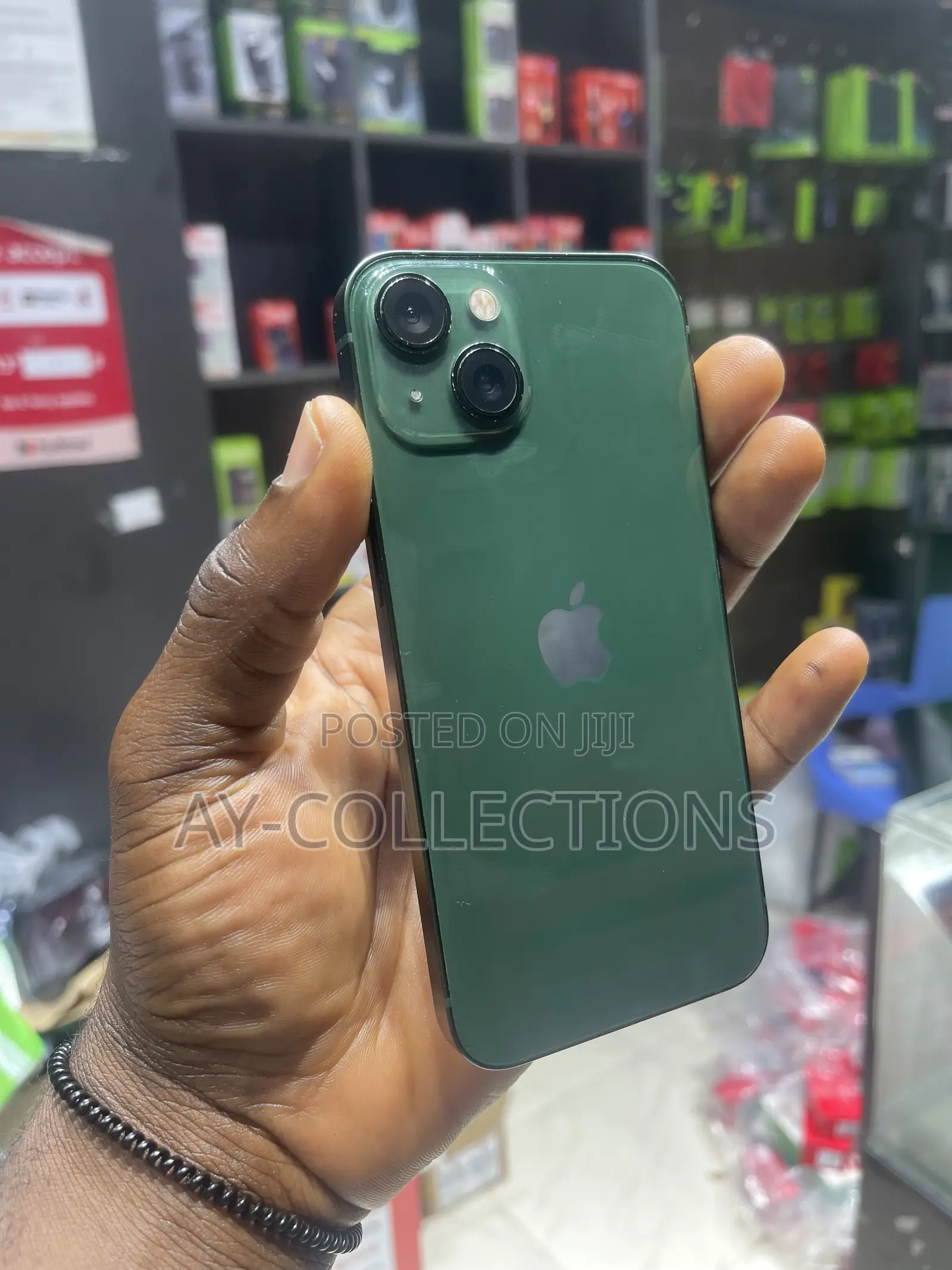 Apple iPhone 13 256 GB Green