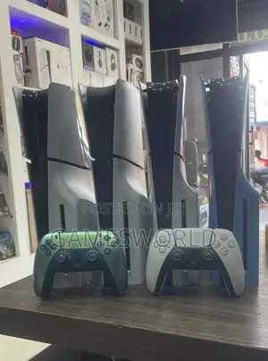 PS5 Slim Standard Edition 1TB Disc Version – UK Used