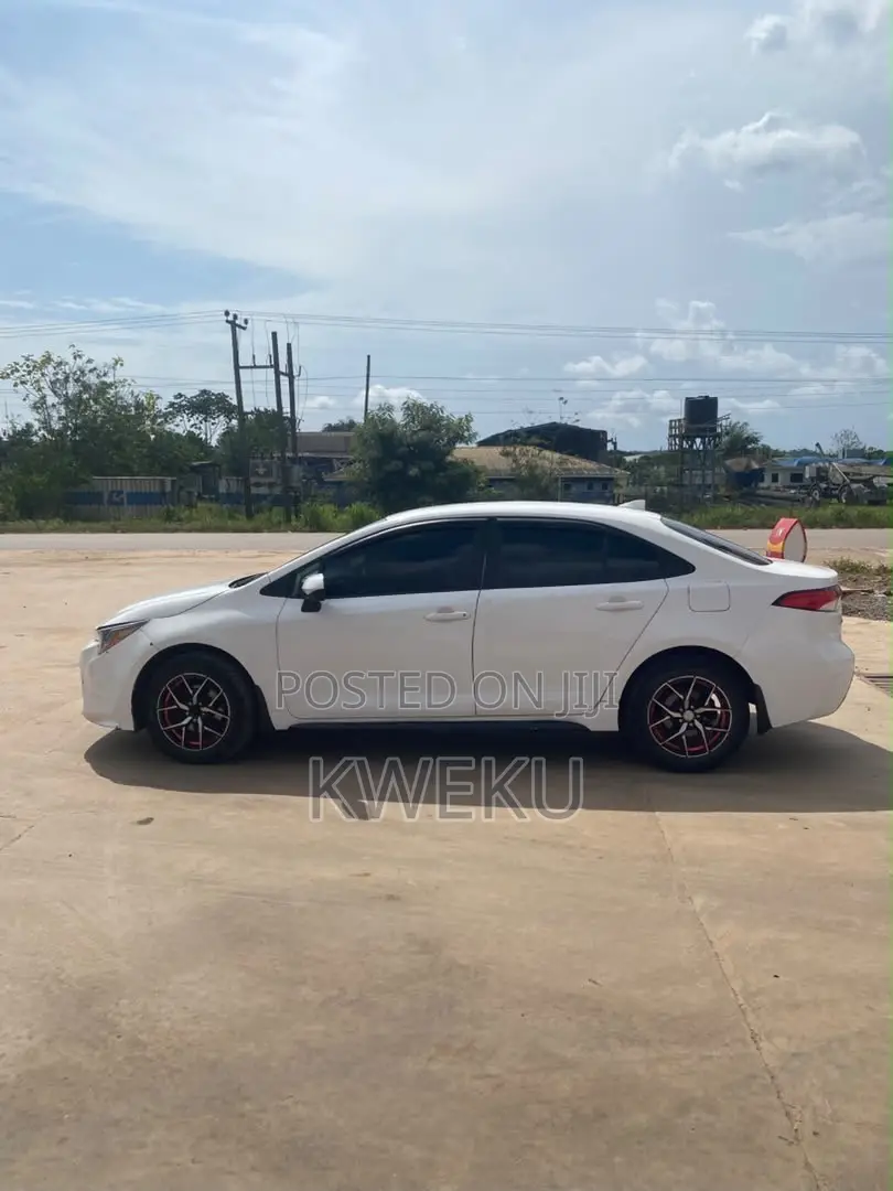 Toyota Corolla 2020 White