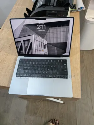 Laptop Apple MacBook Pro 2021 M1 16GB Apple M1 Pro SSD 512GB
