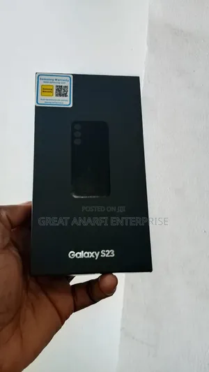 New Samsung Galaxy S23 256 GB Green
