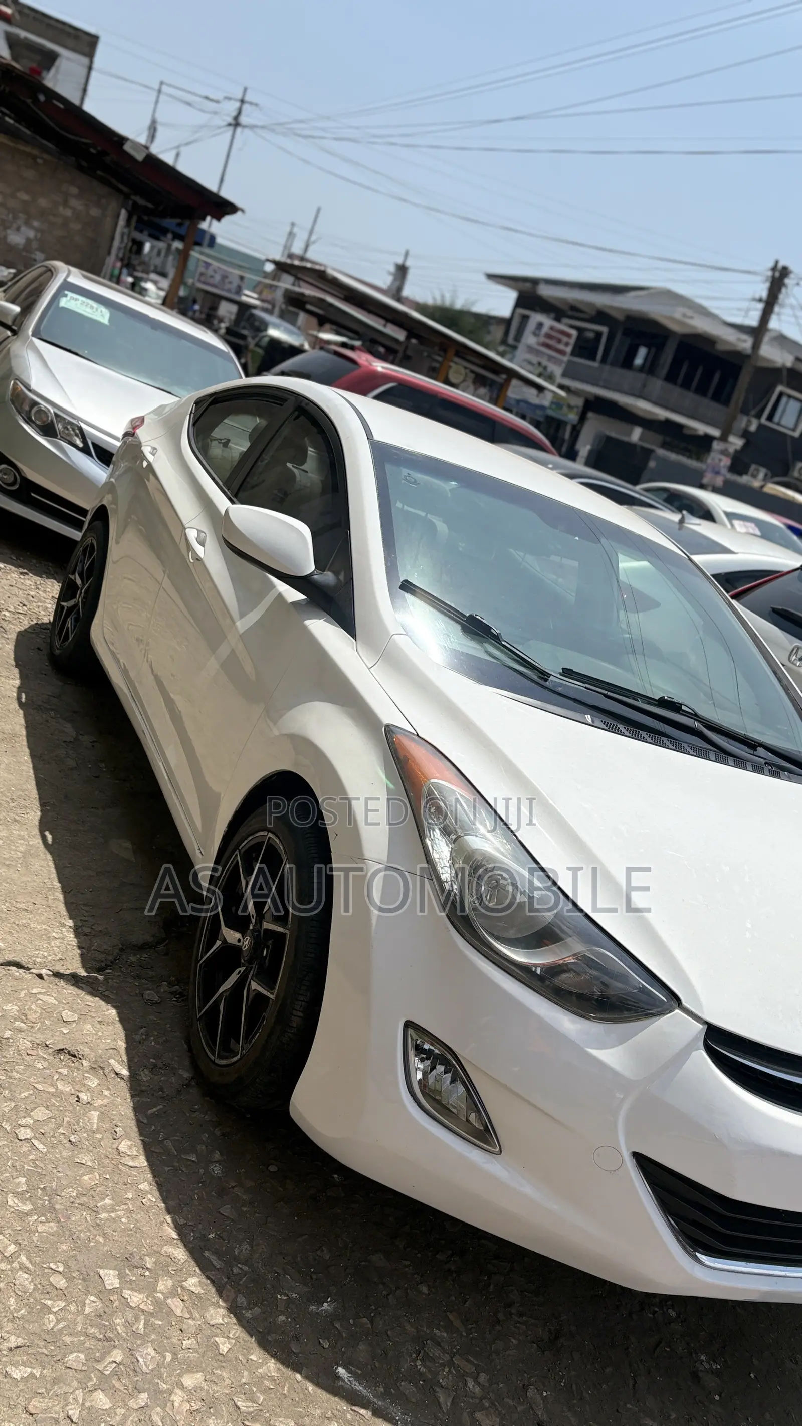 Hyundai Elantra Limited Sedan FWD (1.8L 4cyl 6A) 2013 White